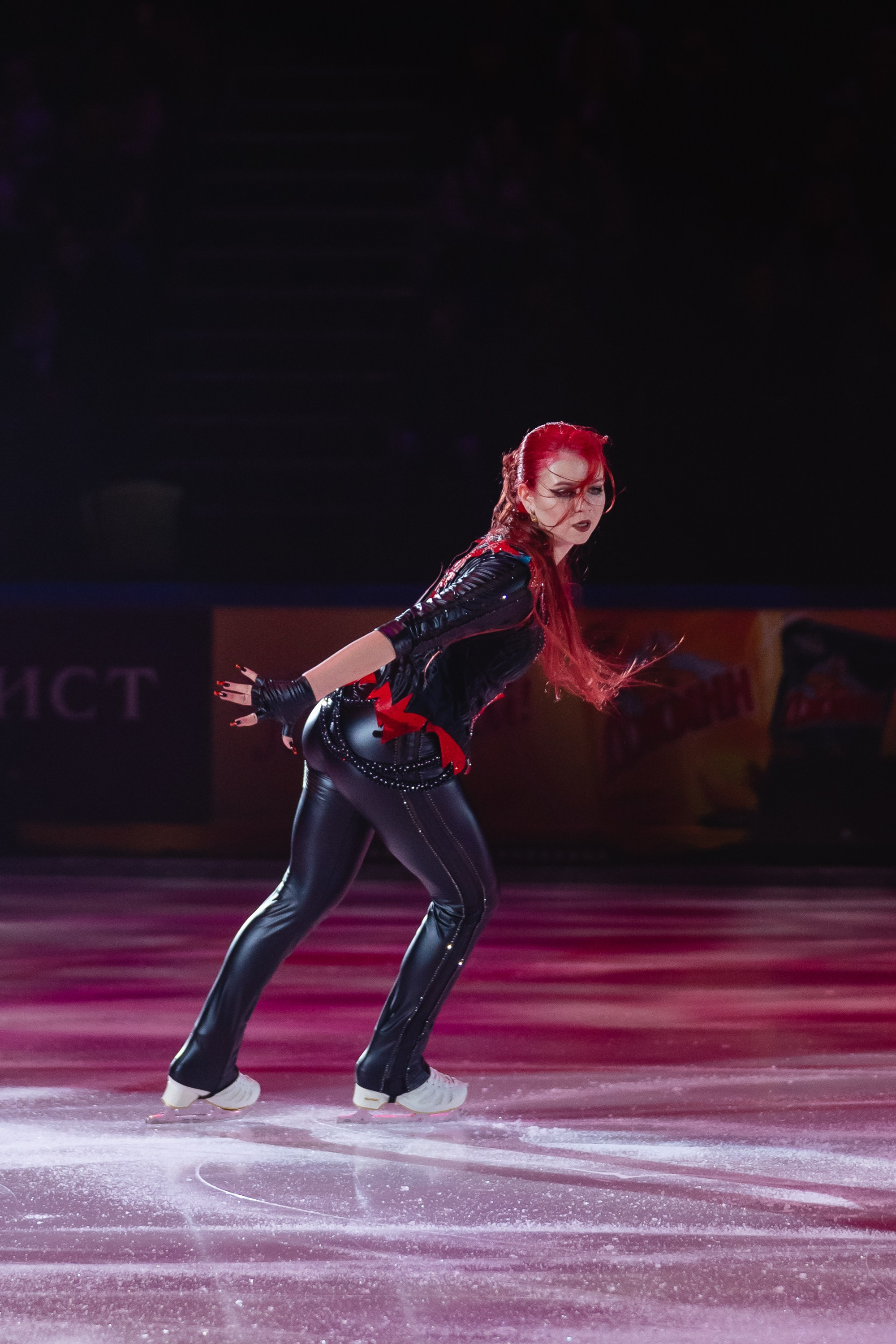 Шоу «Чемпионы на льду» в Новосибирске. Воробьева Ксения — Спортивный и танцевальный фотограф Новосибирск