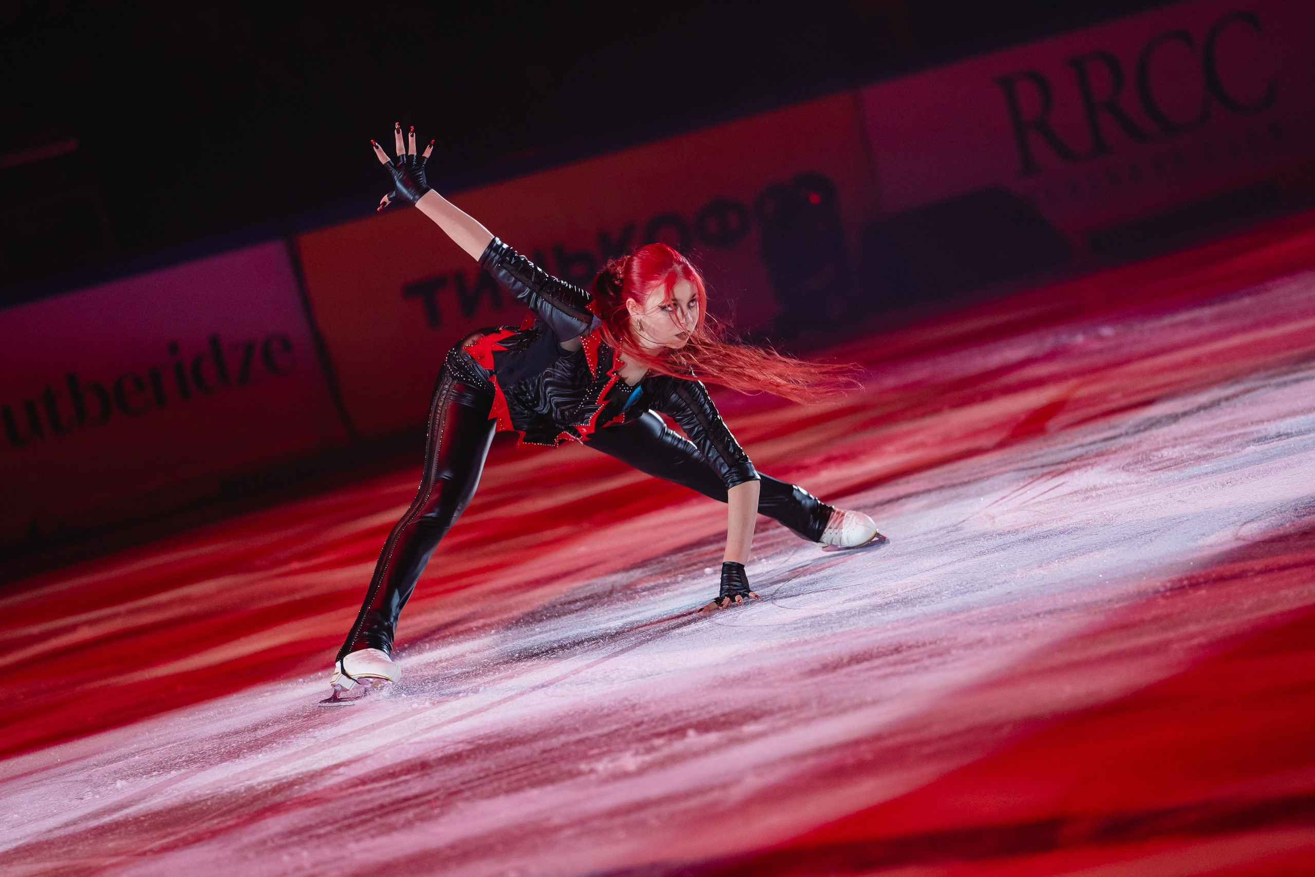 Шоу «Чемпионы на льду» в Новосибирске. Воробьева Ксения — Спортивный и танцевальный фотограф Новосибирск