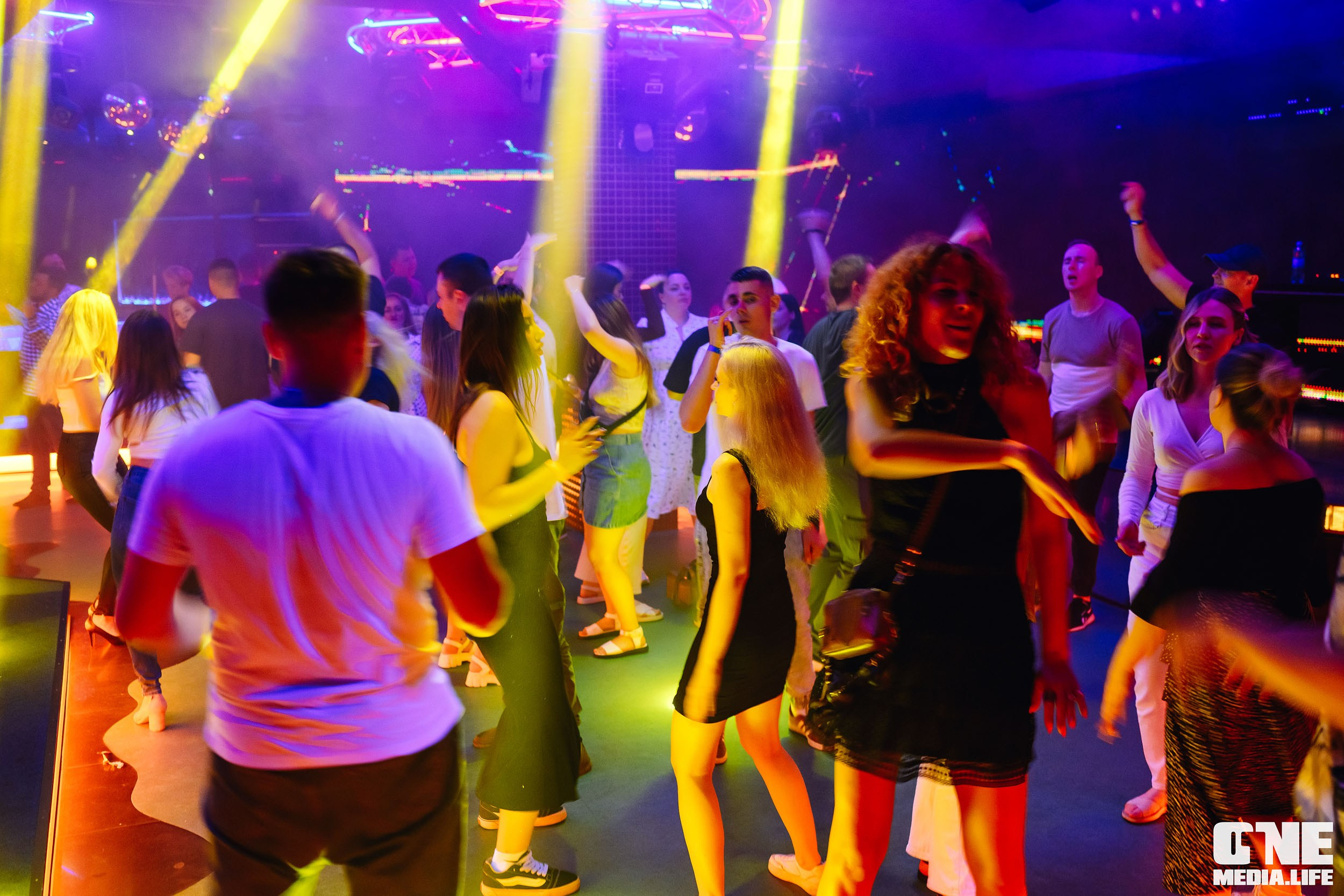 Фоторепортаж из РК Планета. One Media Life: фоторепортажи, фотоотчеты с мероприятий и заведений