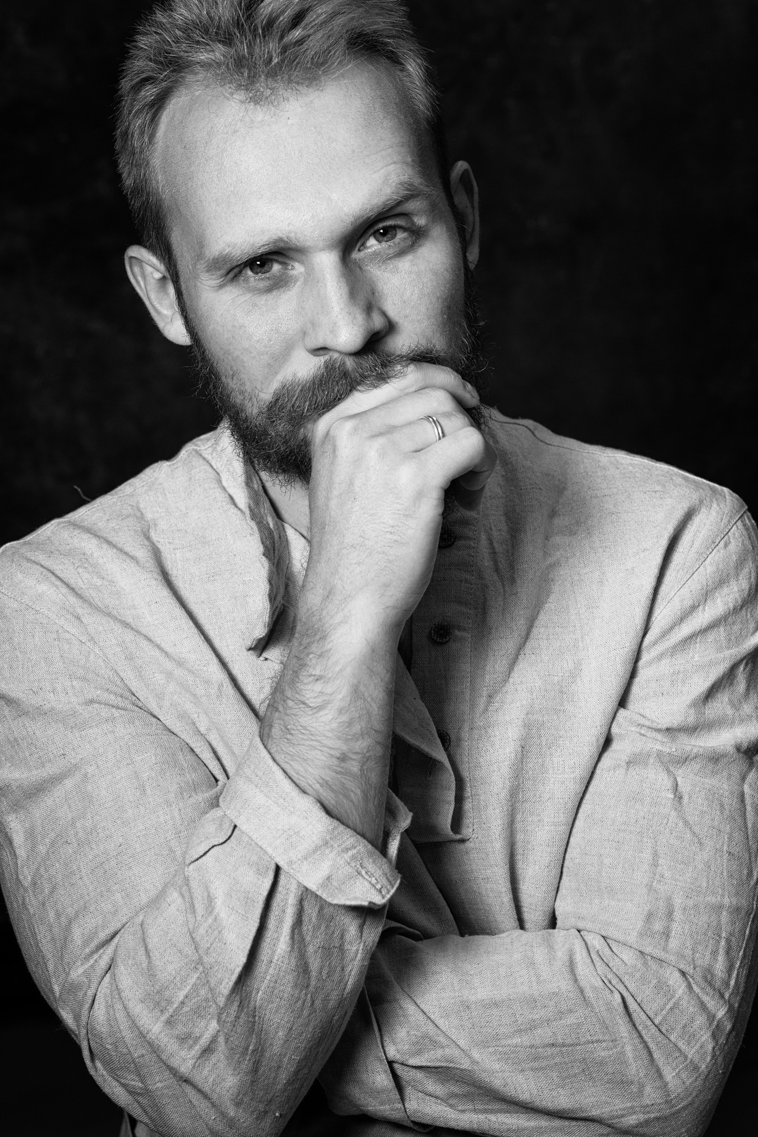 Мужской портрет для контента