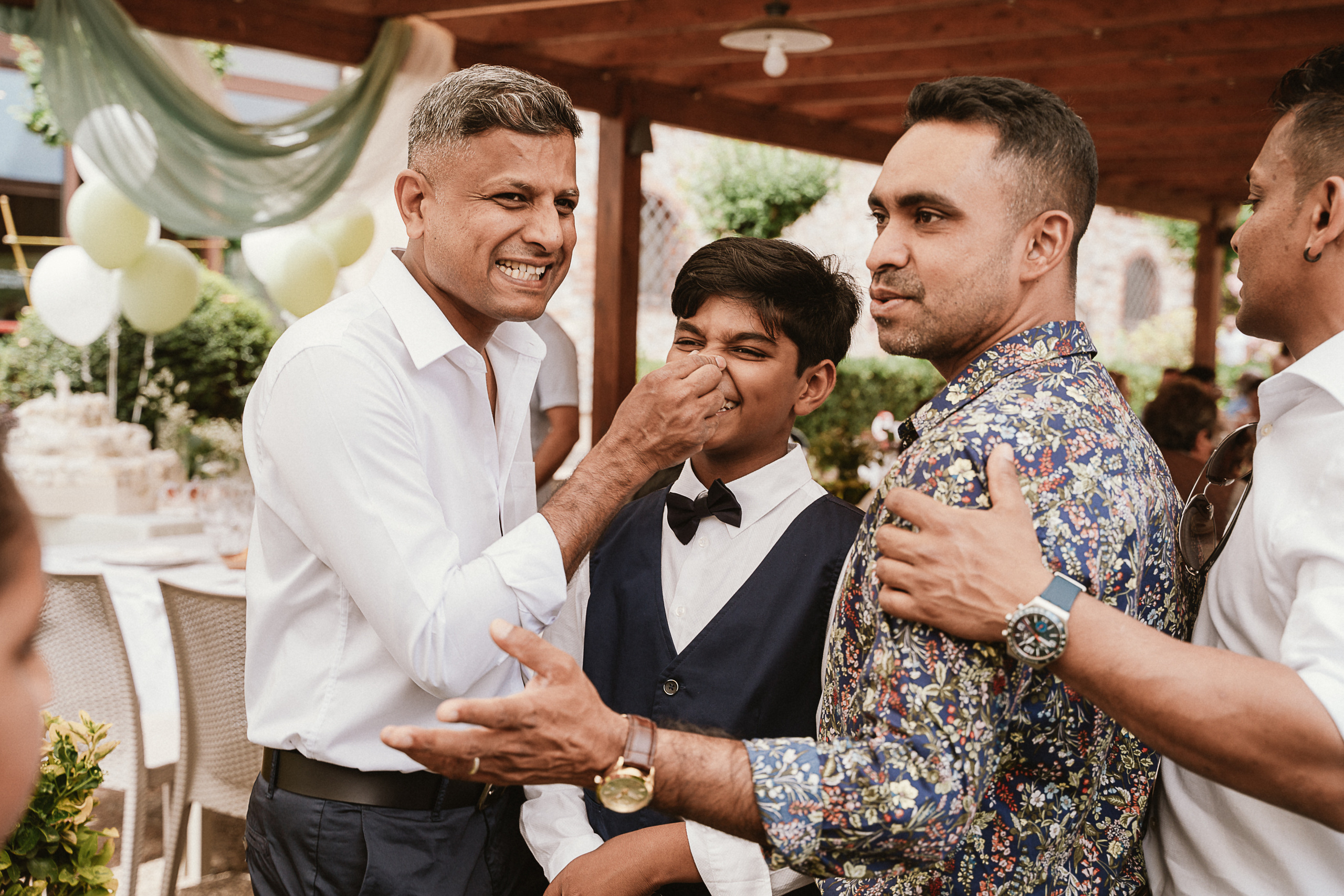 Kenneth Comunione. Family Lifestyle Photographer in Lucca, Italia