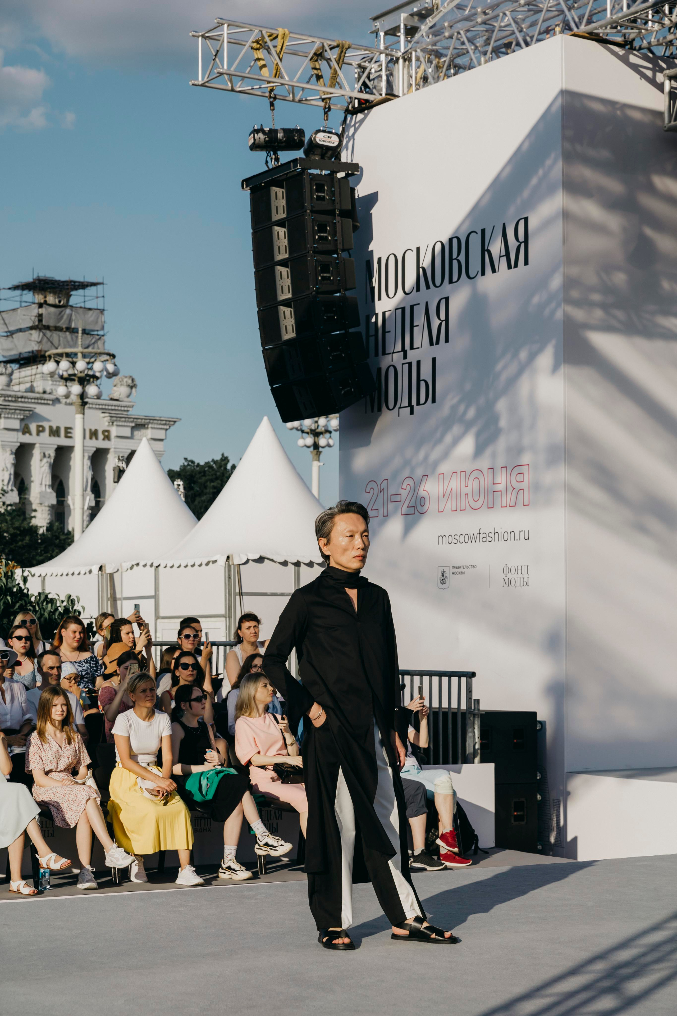 Московская Неделя Моды ВДНХ. «Птичка на проводе»: информационный портал в Москве