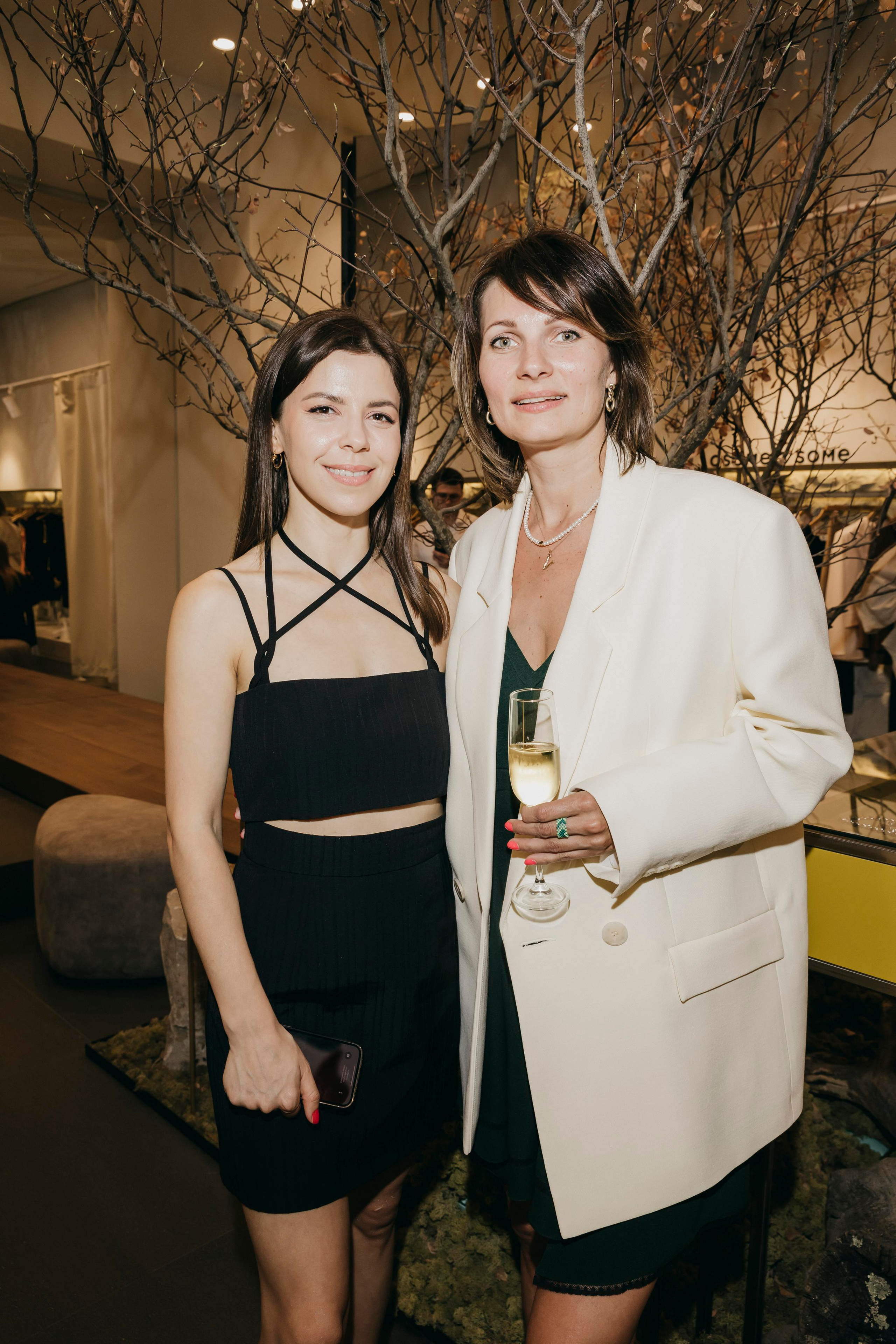 Мультибрендовый concept store Petrovka’15. «Птичка на проводе»: информационный портал в Москве