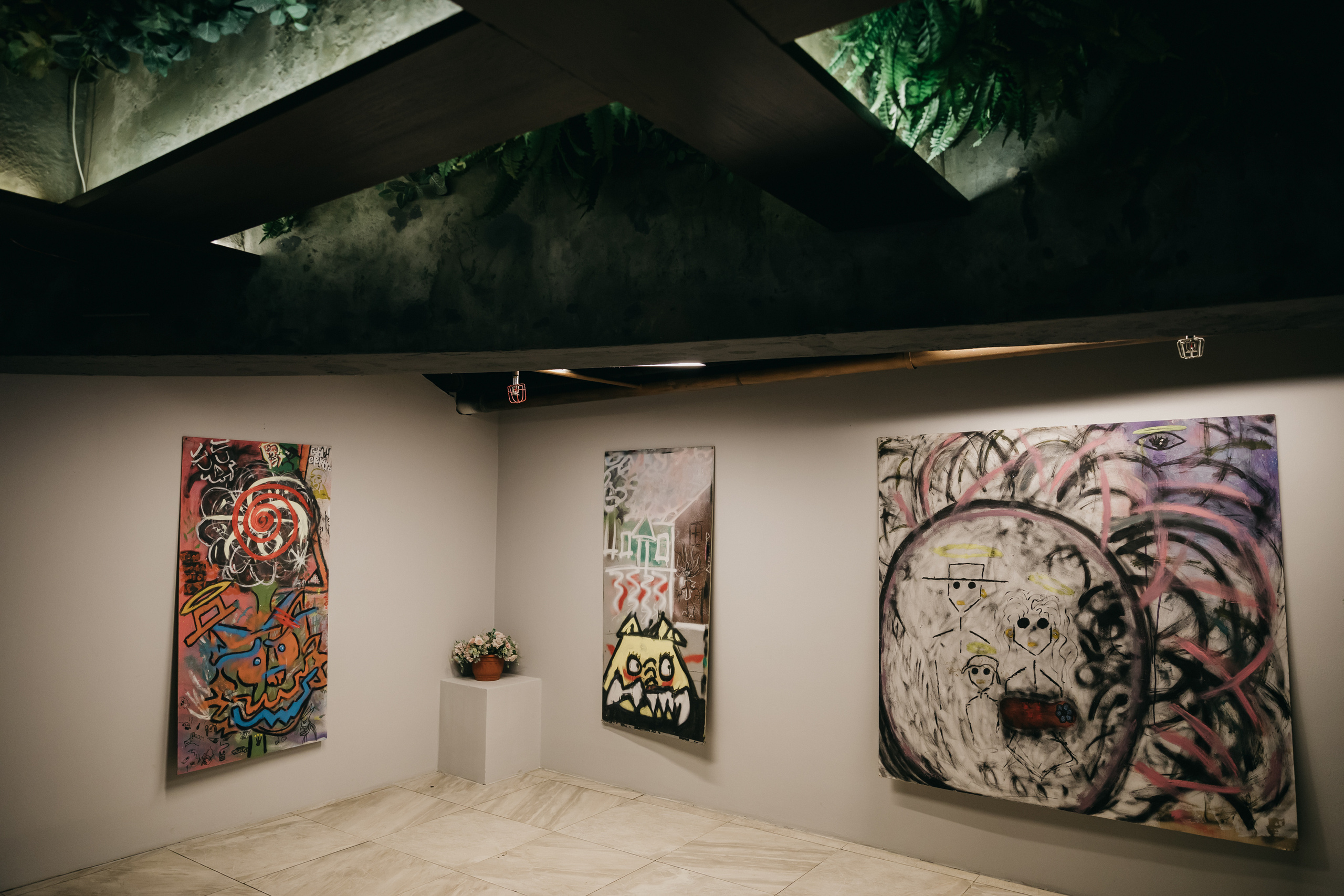 Выставка картин артиста ANDRO на центральном рынке в Москве