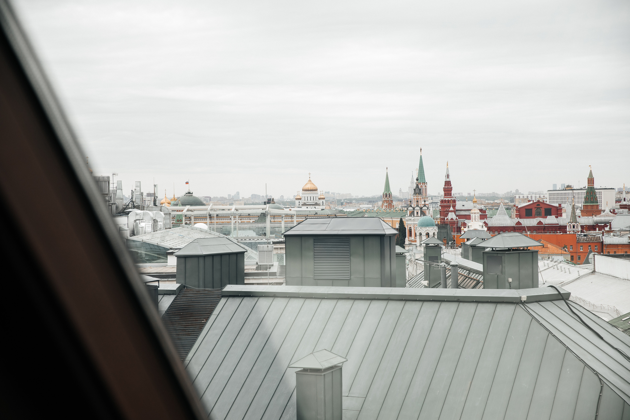 Ребрендинг Cosmopolitan Russia в Москве. «Птичка на проводе»: информационный портал в Москве