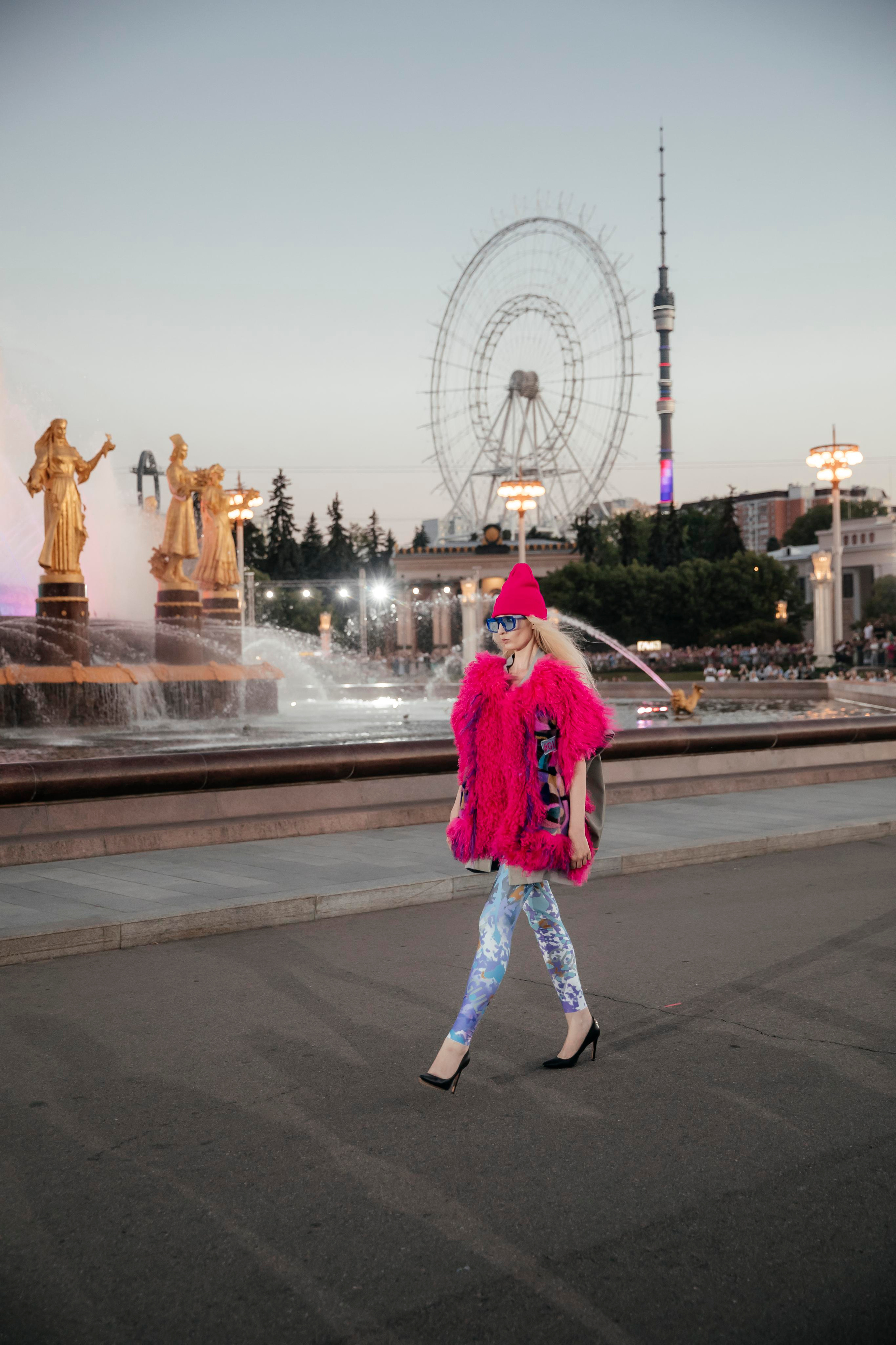 Московская Неделя Моды ВДНХ. «Птичка на проводе»: информационный портал в Москве