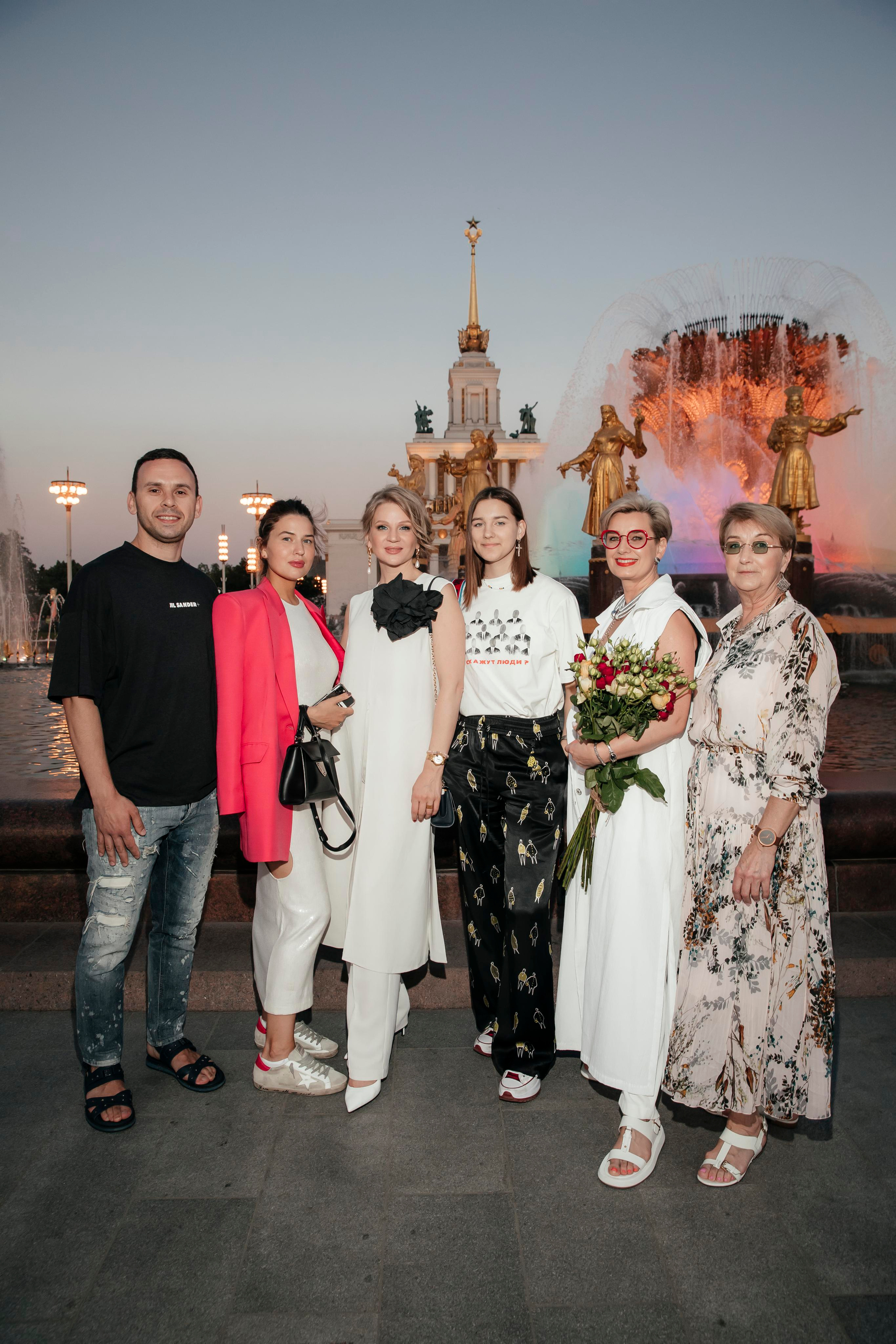 Московская Неделя Моды ВДНХ. «Птичка на проводе»: информационный портал в Москве