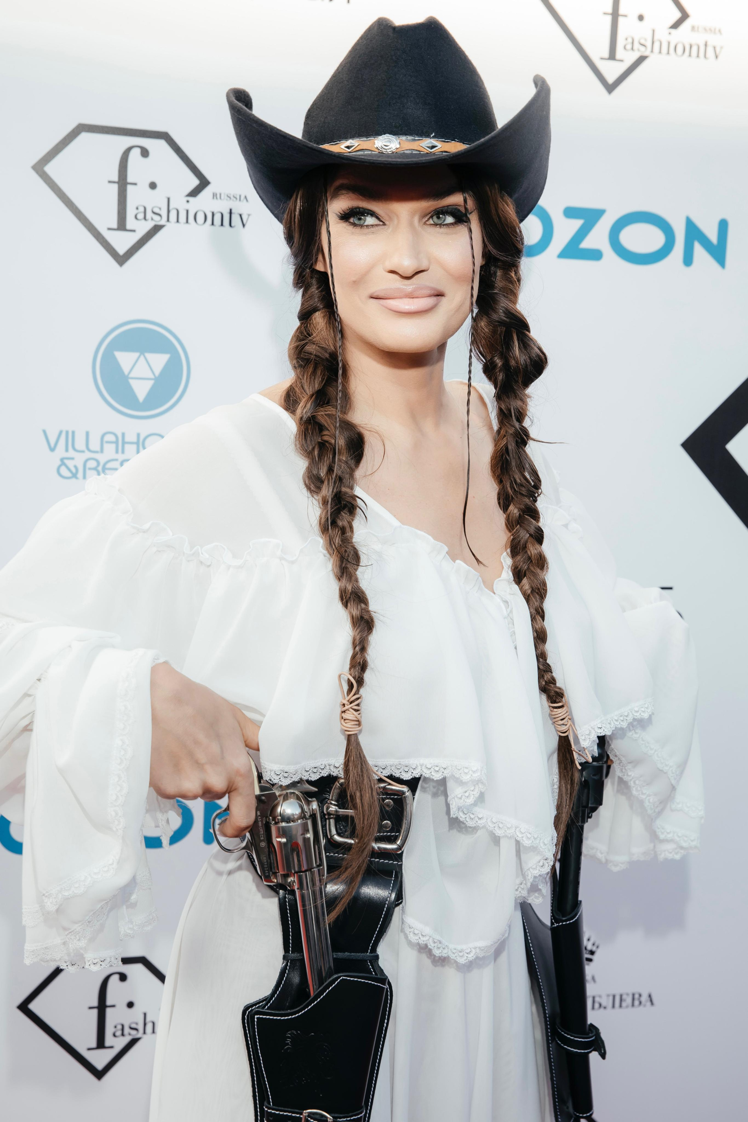 Алена Водонаева на FASHION TV SUMMER AWARDS 2022