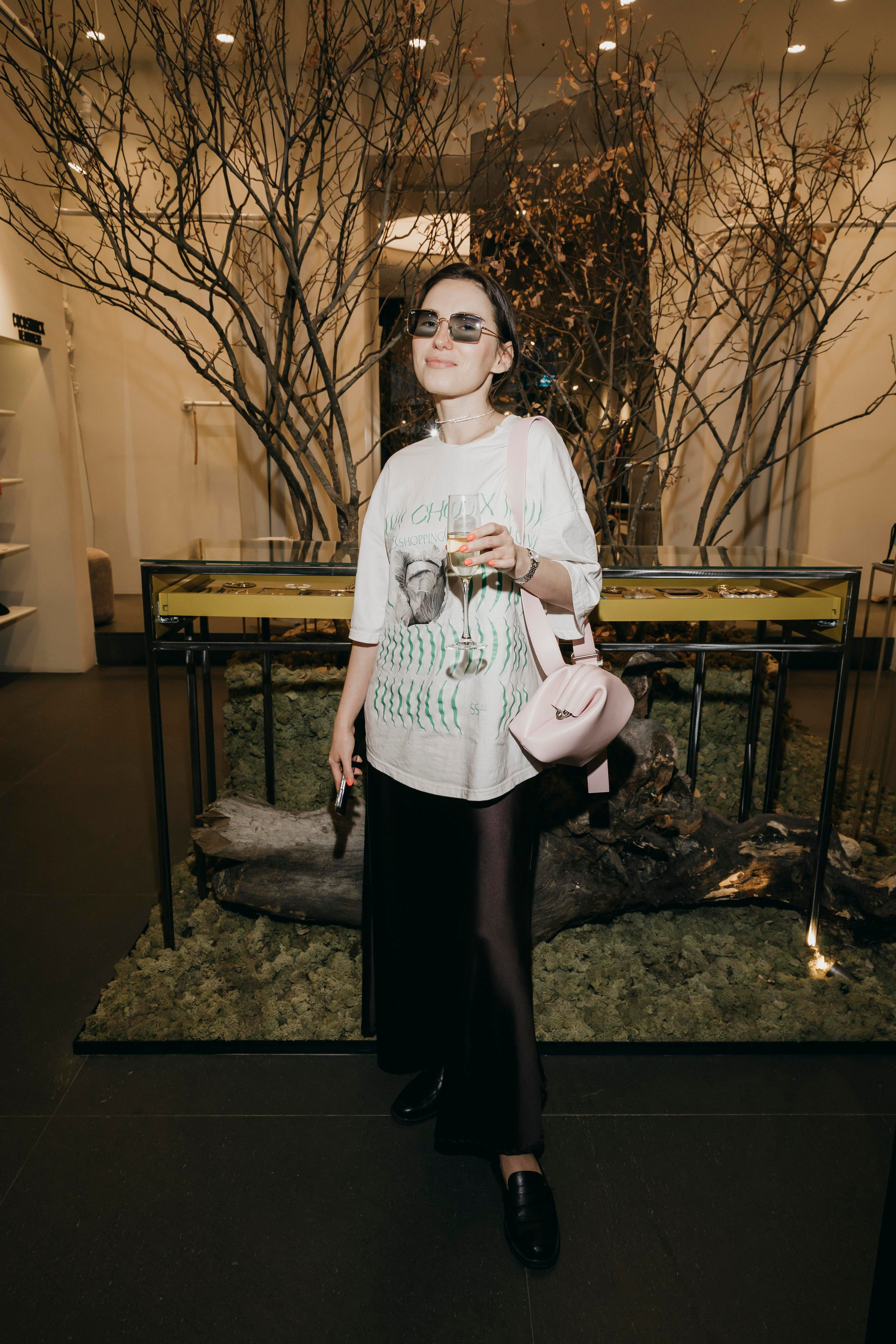 Мультибрендовый concept store Petrovka’15. «Птичка на проводе»: информационный портал в Москве