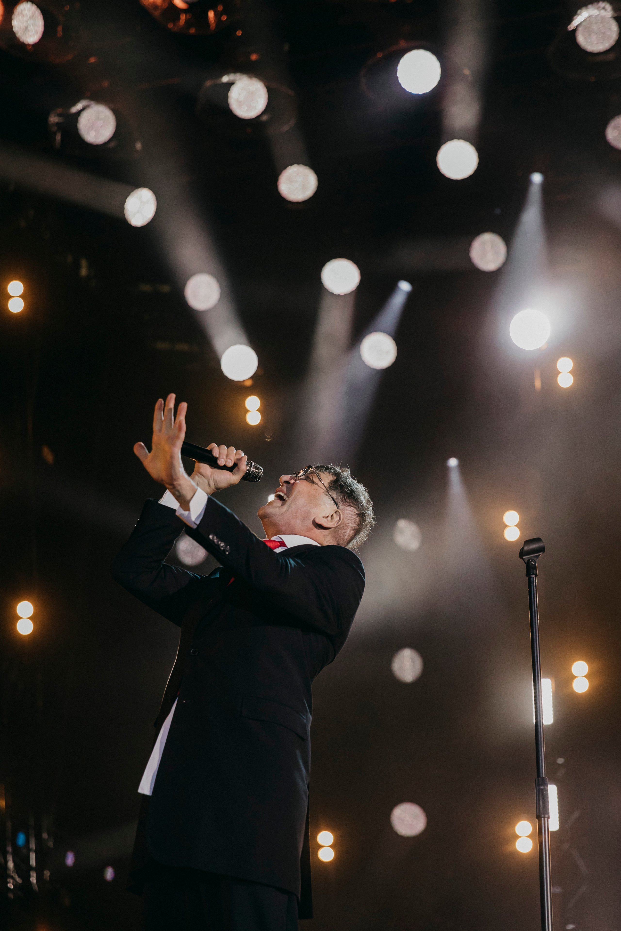 Юбилейный концерт Григория Лепса в Лужниках. «Птичка на проводе»: информационный портал в Москве