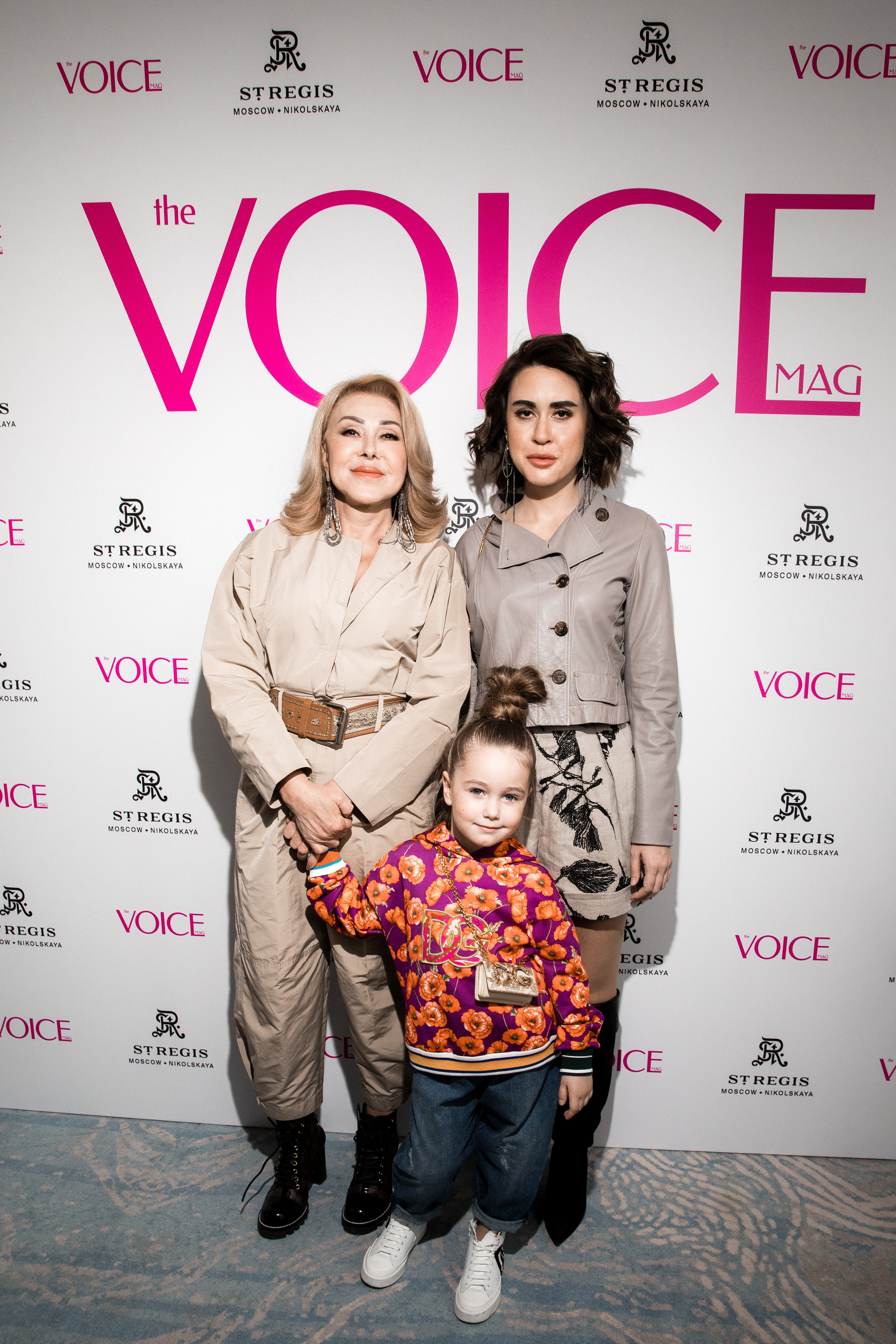 Ребрендинг Cosmopolitan Russia в Москве. «Птичка на проводе»: информационный портал в Москве