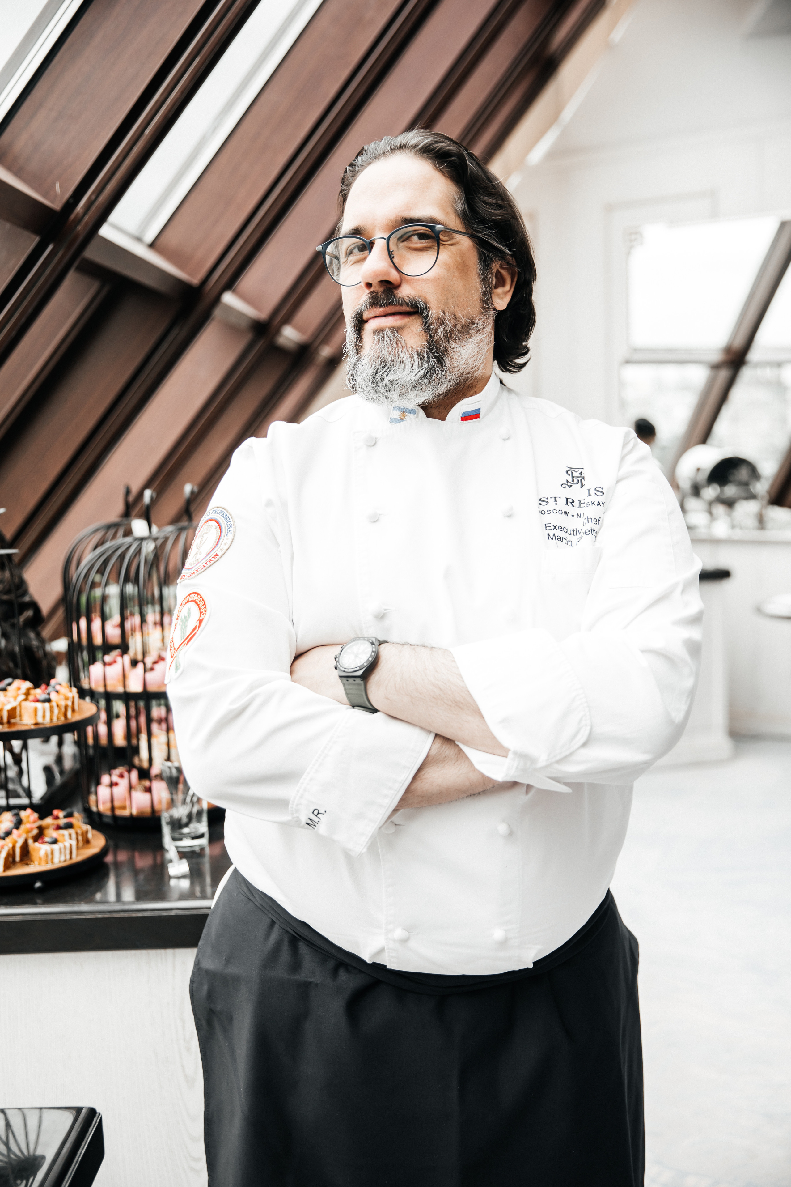 Ребрендинг Cosmopolitan Russia в Москве. «Птичка на проводе»: информационный портал в Москве