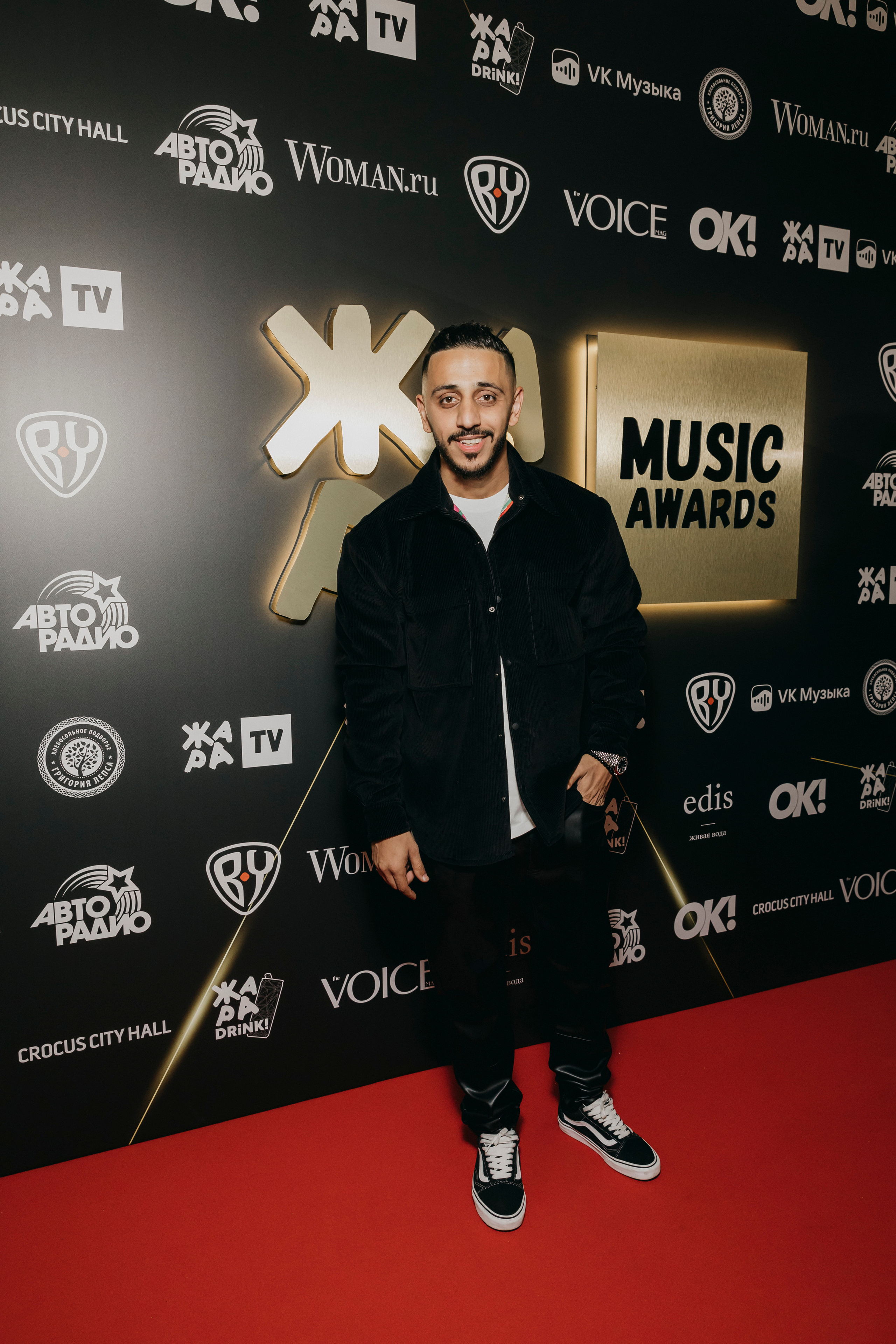 ELLAI на Премии ЖАРА MUSIC AWARDS 2022 в Crocus City Hall в Москве