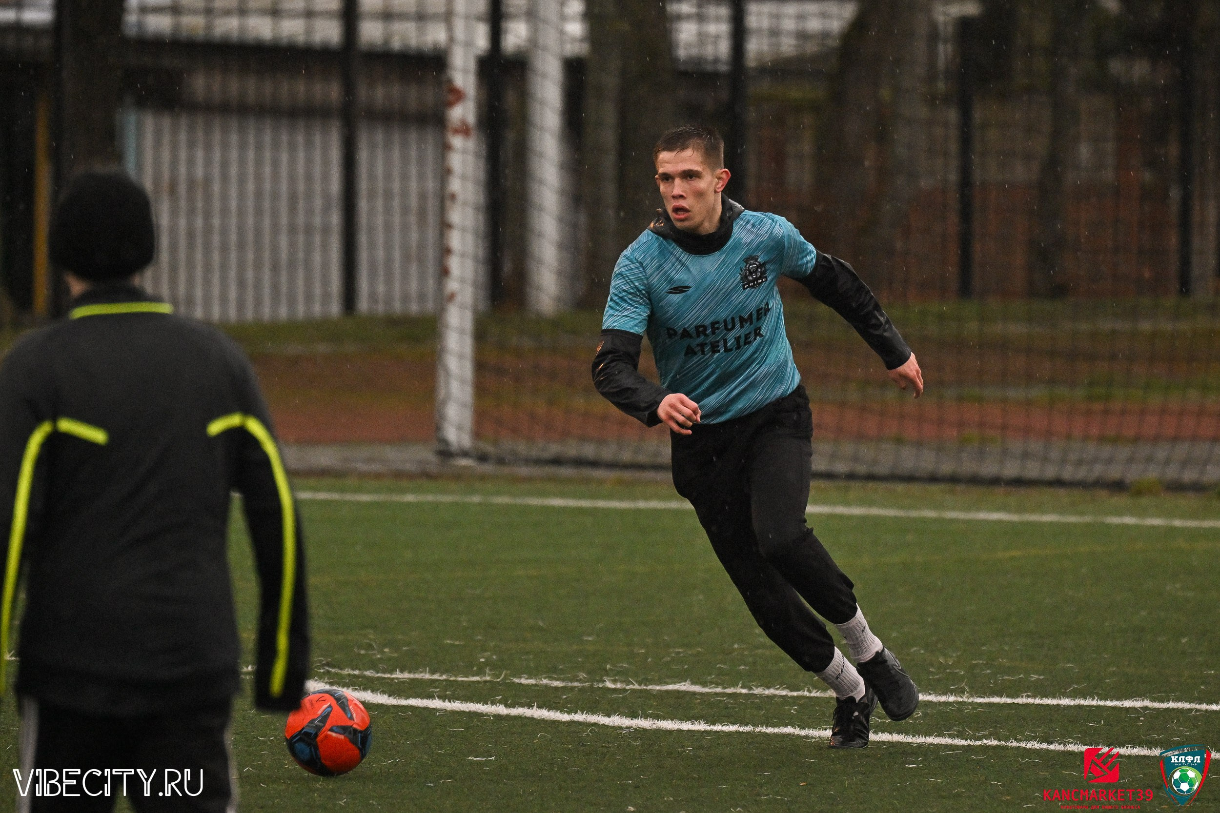 XX ЧЕМПИОНАТ КАЛИНИНГРАДСКОЙ ЛФЛ КАНЦМАРКЕТ39 сезона 2024–2025 гг. VIBECITY.RU Вайб Сити Ру Фоторепортажи Фотоотчеты Калининград