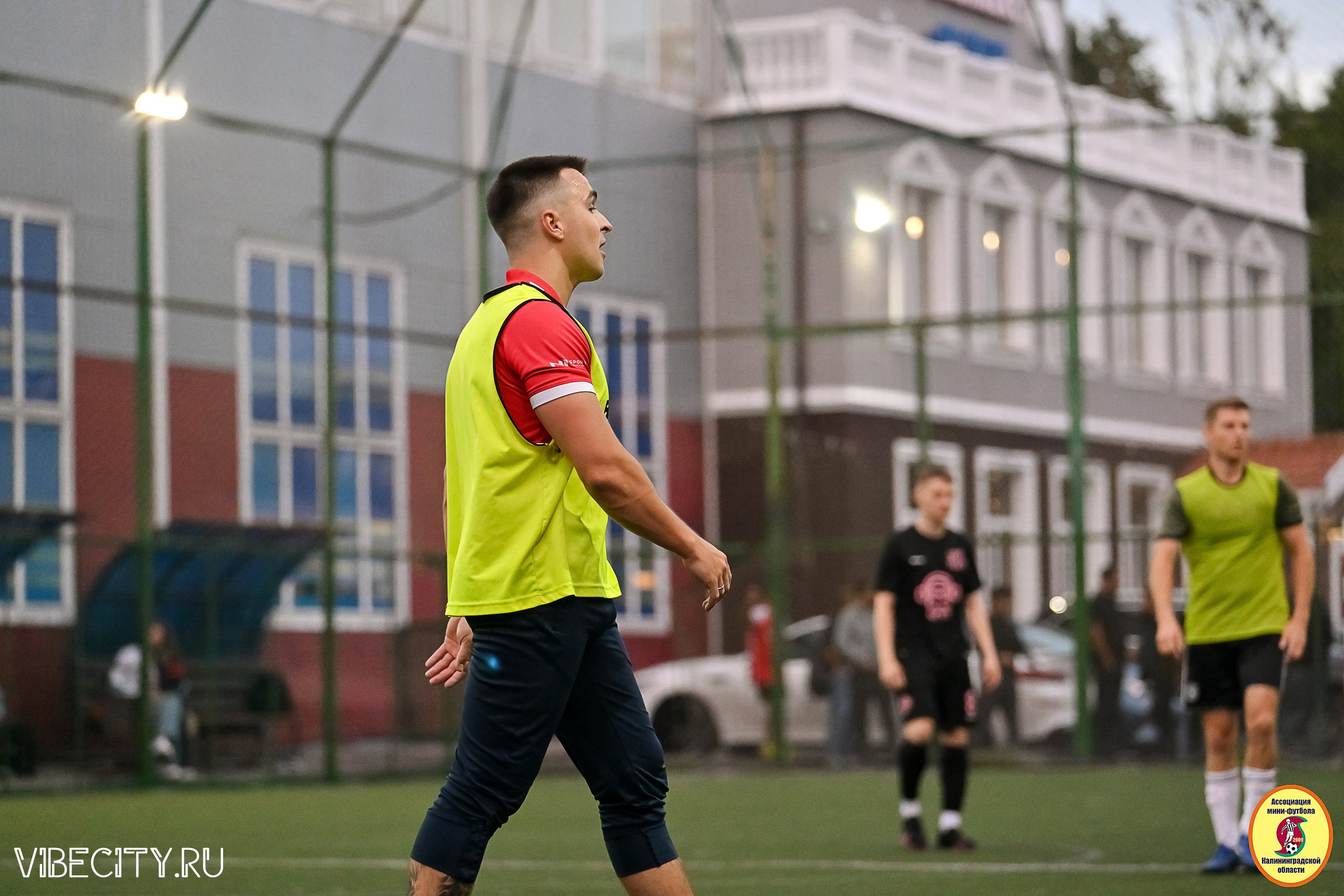 ИГРЫ МИНИ-ФУТБОЛЬНОЙ И КОРПОРАТИВНОЙ ЛИГИ. VIBECITY.RU Вайб Сити Ру Фоторепортажи Фотоотчеты Калининград