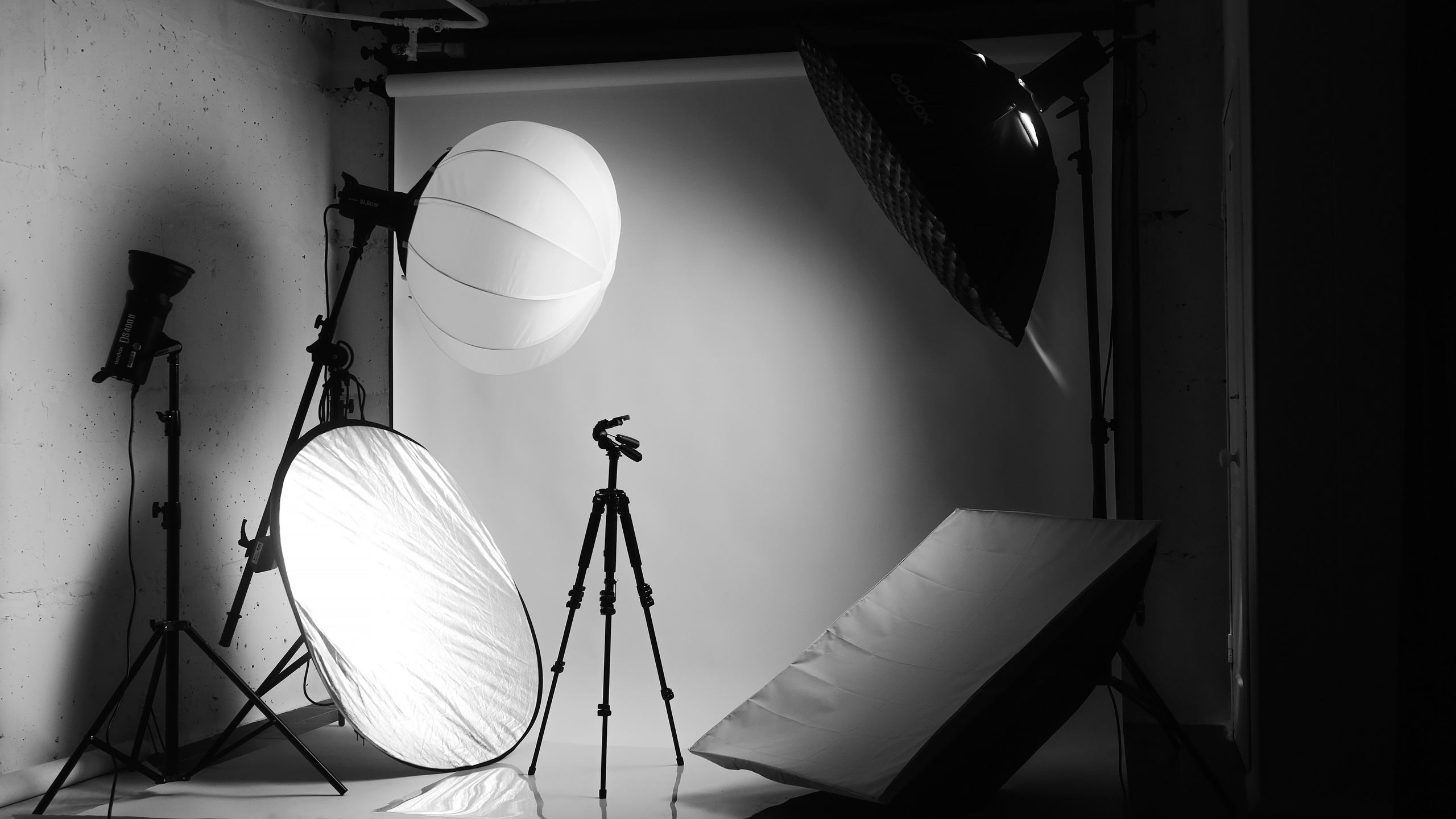 Аренда фотостудии во Владимире для предметной и каталожной съемки для маркетплейсов