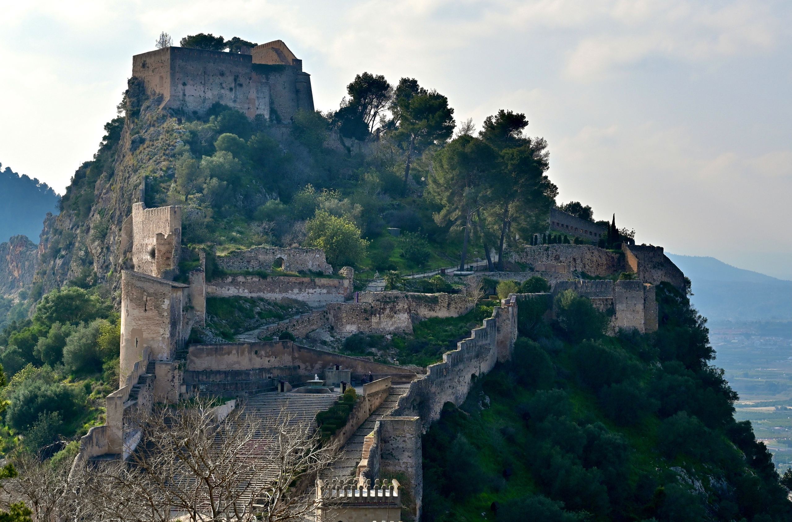 Достопримечательности Испании, город Хатива. Гид и фотограф в Валенсии Новиков Михаил