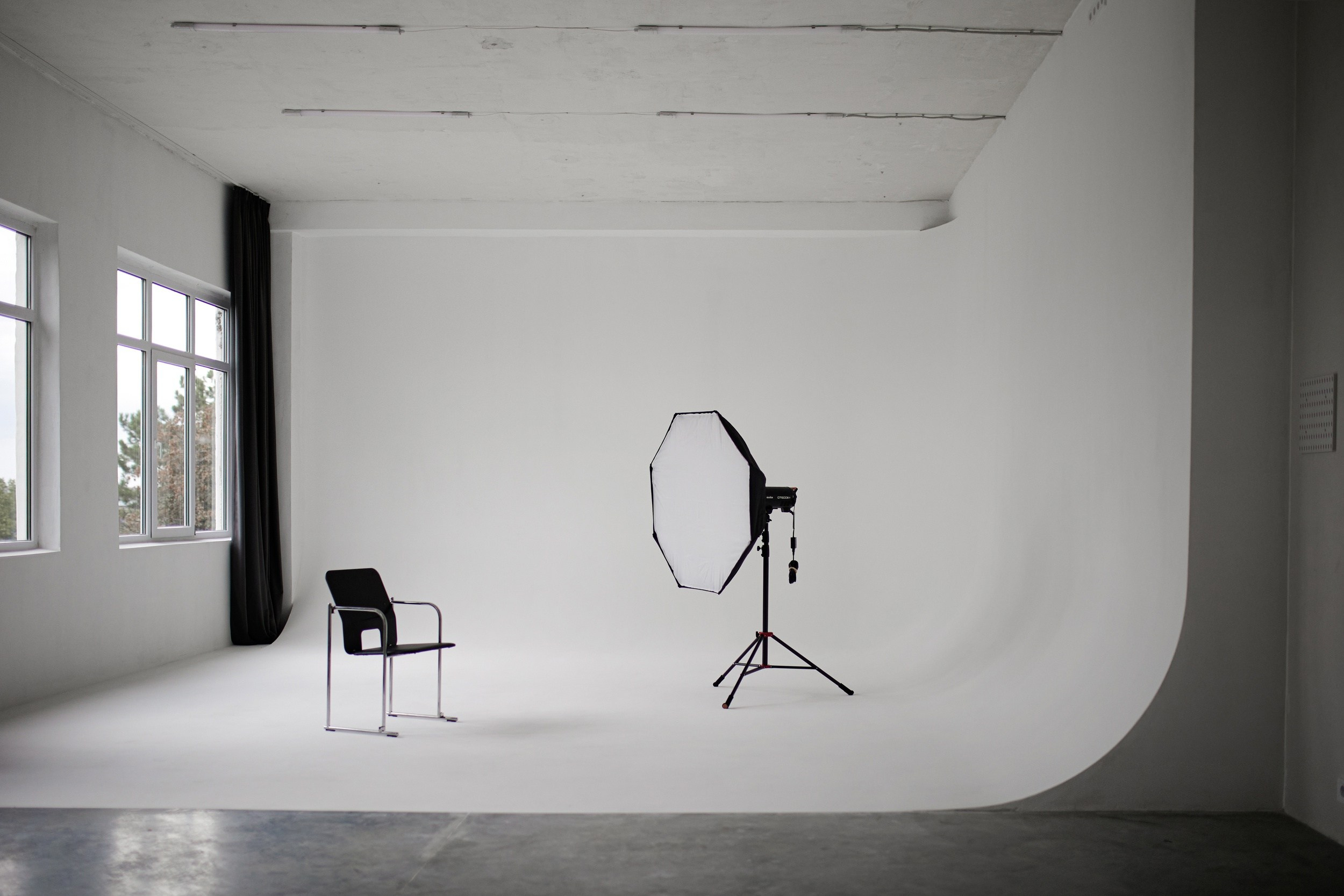 Лучшие Фотостудии Симферополя - топ-мета для сьемки в 2025. Профессиональная фотосъемка в Крыму. Натуральные эмоции и живые кадры. Забронируйте дату прямо сейчас!