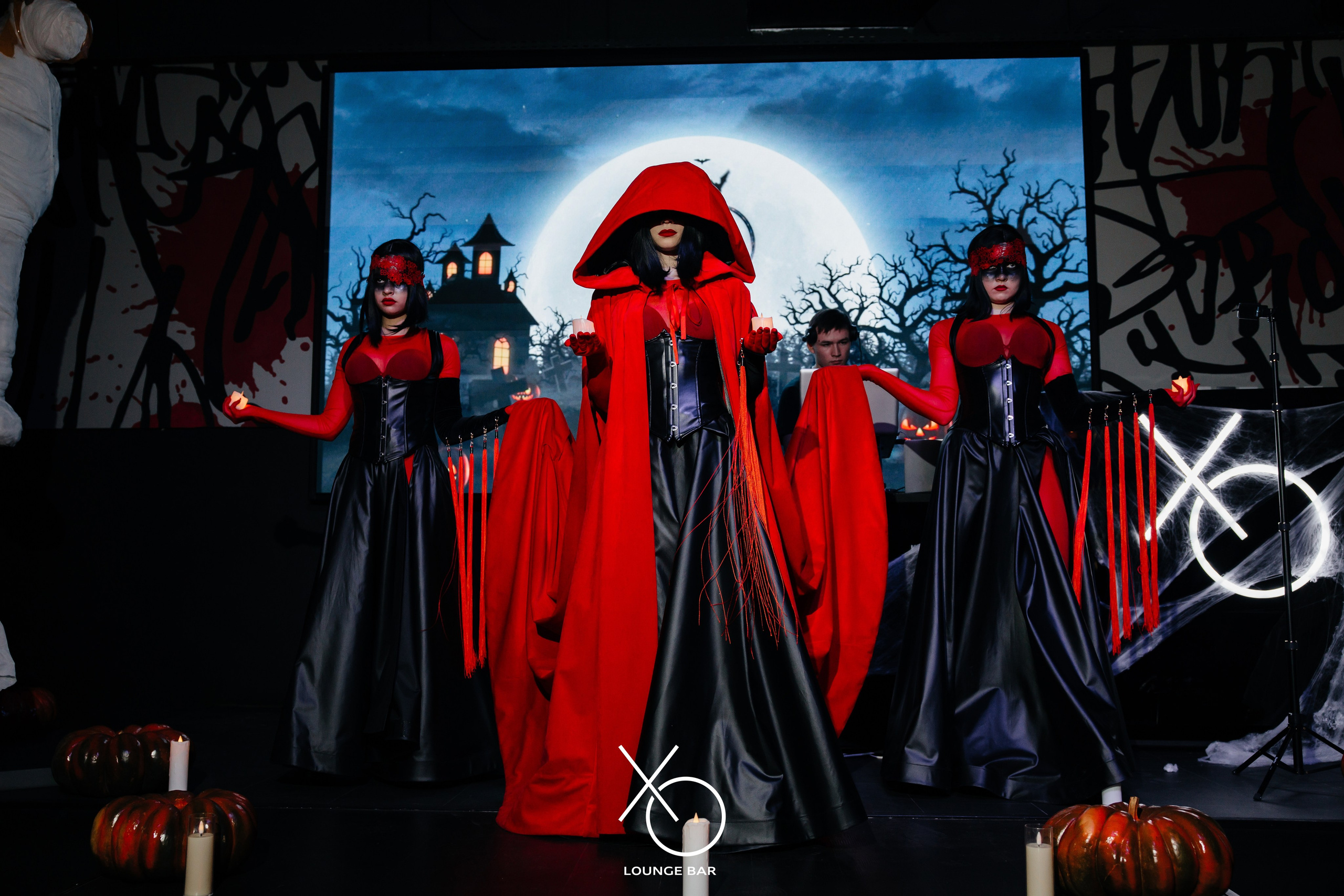 Halloween. Lounge Bar X.O