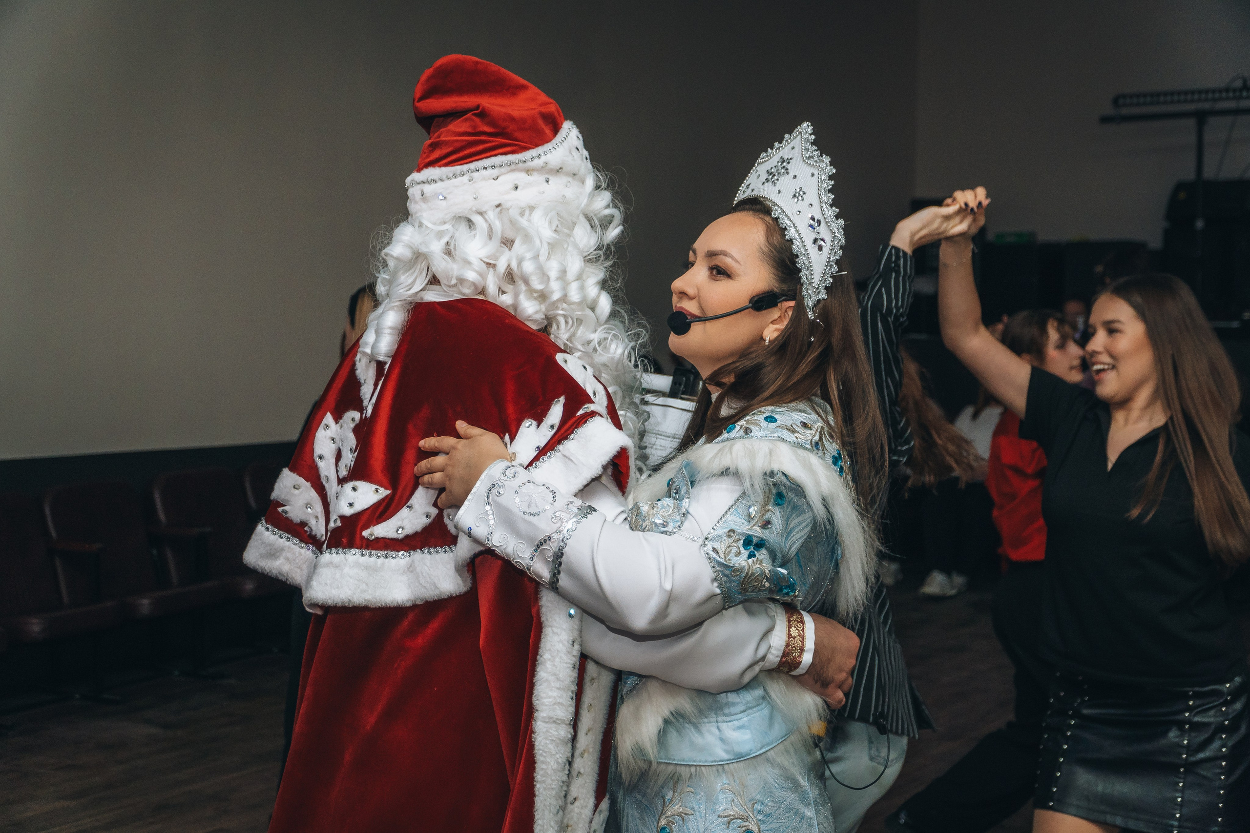 «Новый год к нам мчится». Новотитаровский Дом культуры