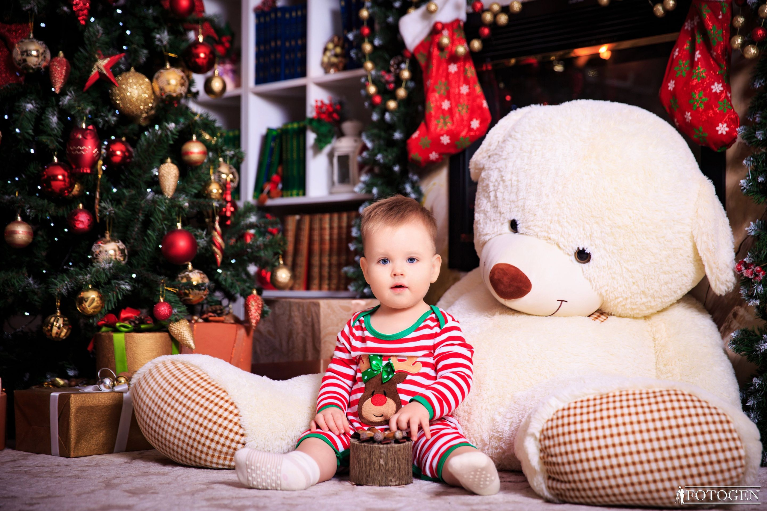 Новогодняя Фотосессия в Студии FOTOGEN ᐈ Премиум-класс в Краснодаре. Интерьерная фотостудия FOTOGEN г. Краснодар