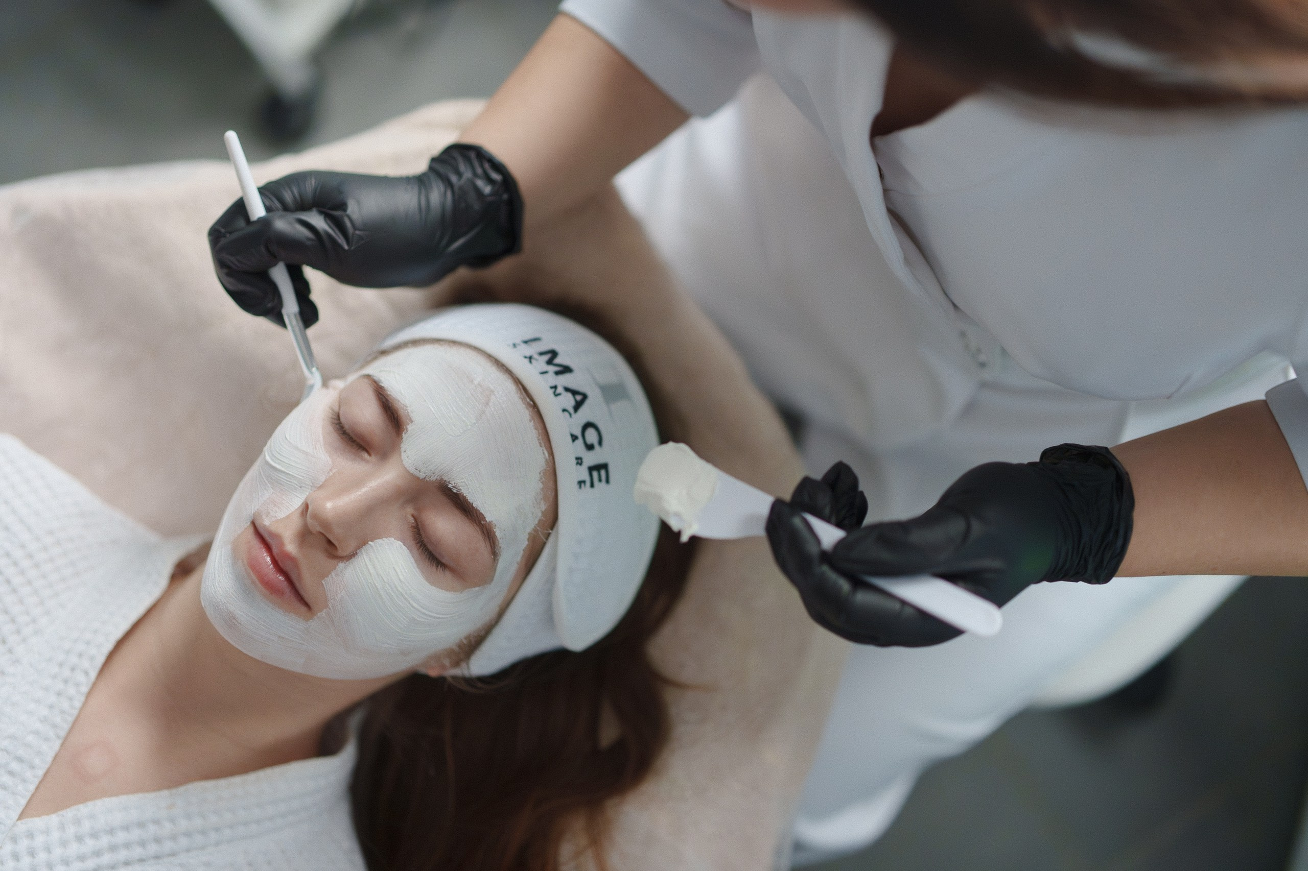 Контентная фотосессия для косметологии Care Club — эстетика, процедуры и команда