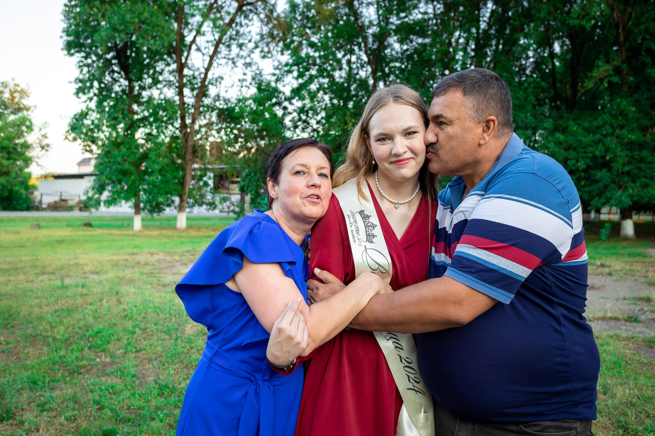 Вручение аттестата 2024 г. Выпускные альбомы Майкоп, Краснодар Елена Золотарева