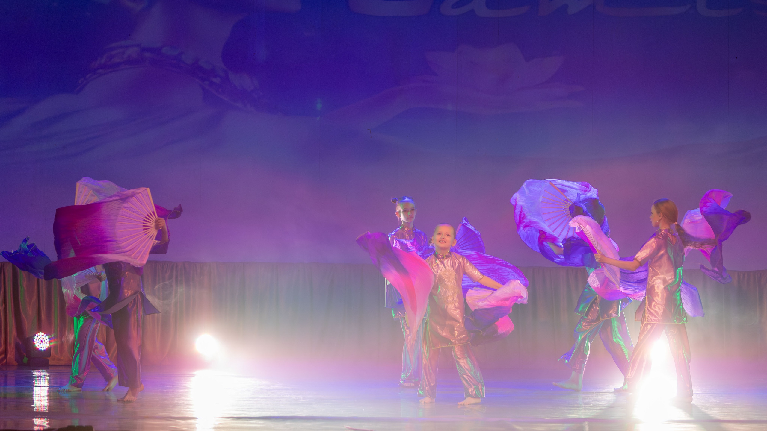 Студия «Lamis» отчетный концерт 2025. Выпускные альбомы и школьный фотограф в Подольске, Троицке, Щербинке, Москве и Московской области