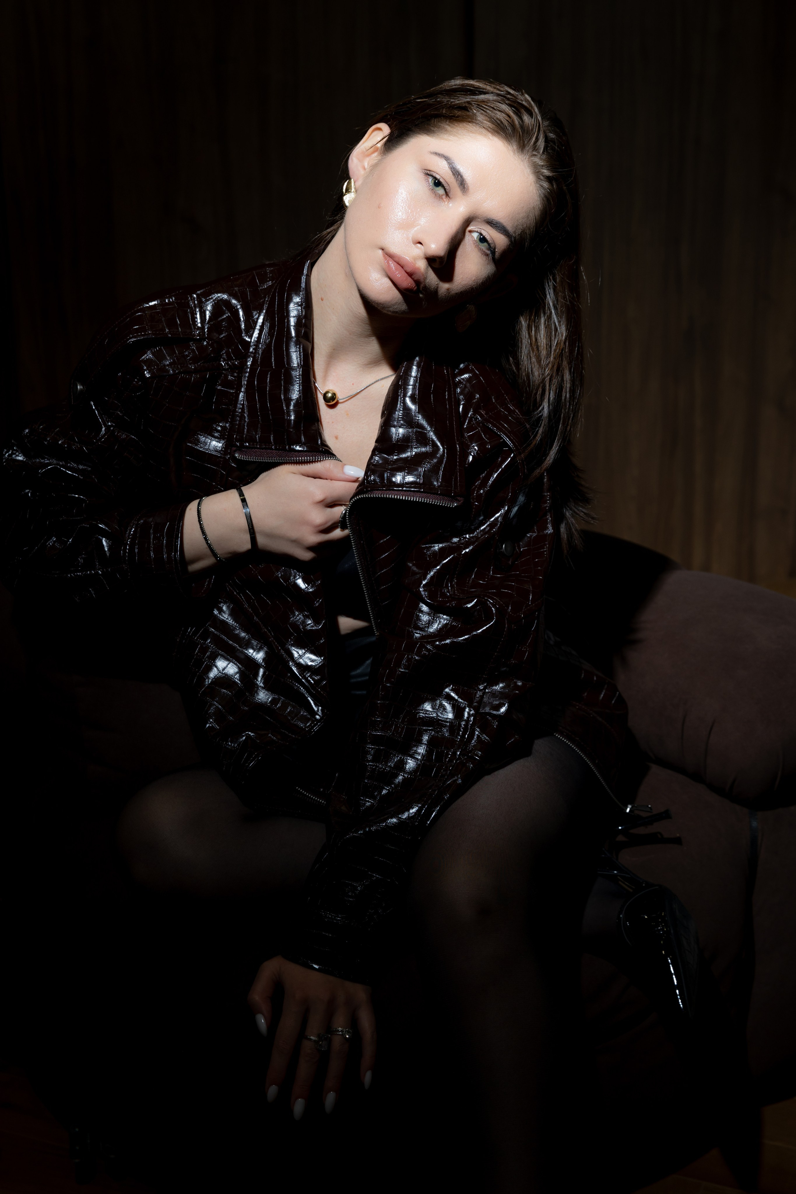 Фотосессия Кати в куртке и колготках. Фотограф-стилист в Москве Юлия Герман