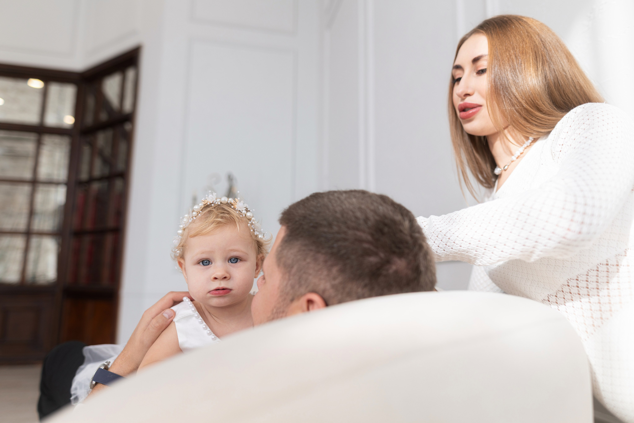 Семейная съемка для Яны и Дани в интерьере. Дмитрий Шульгин, портретный фотограф в Воронеже
