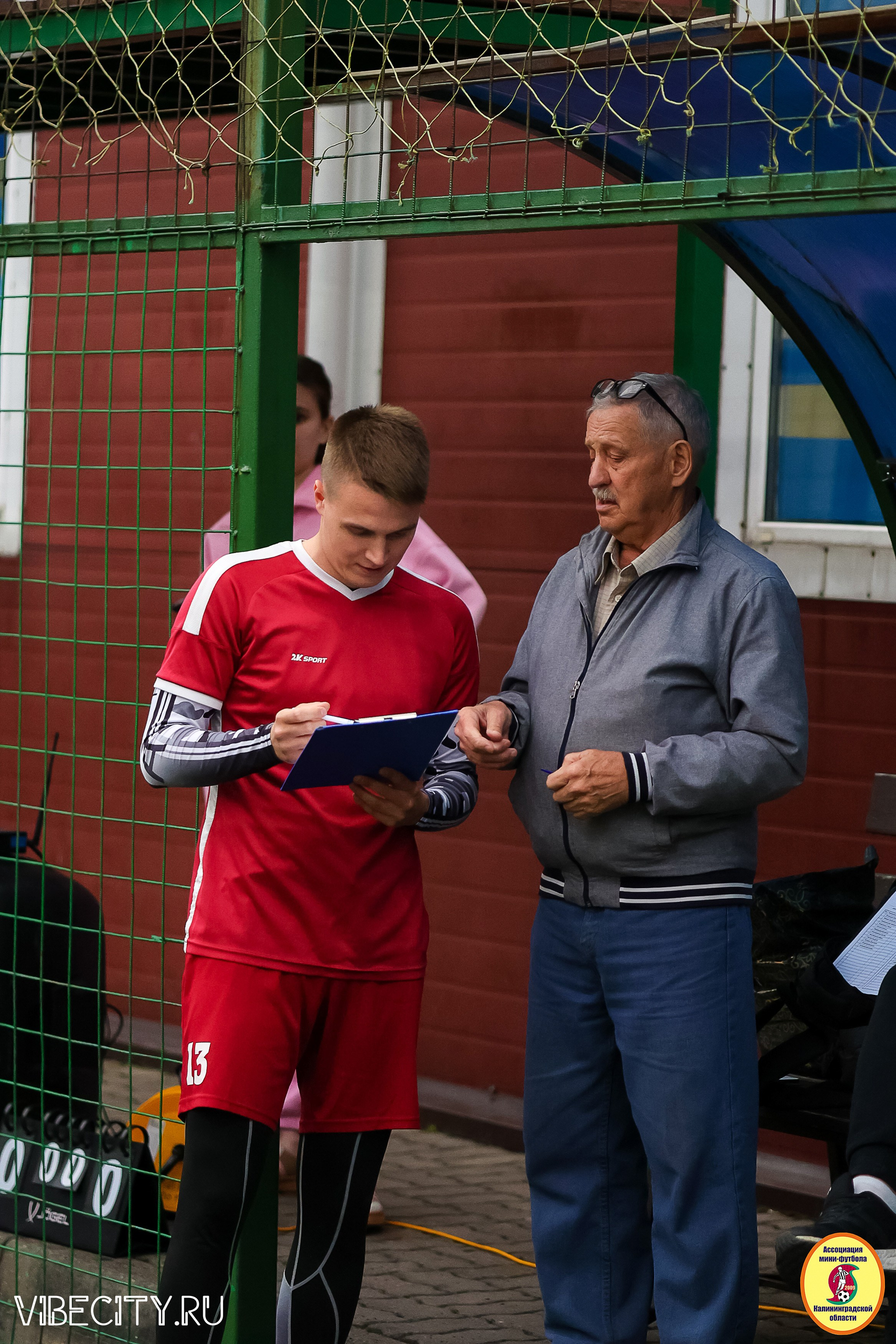 ИГРЫ МИНИ-ФУТБОЛЬНОЙ И КОРПОРАТИВНОЙ ЛИГИ. VIBECITY.RU Вайб Сити Ру Фоторепортажи Фотоотчеты Калининград