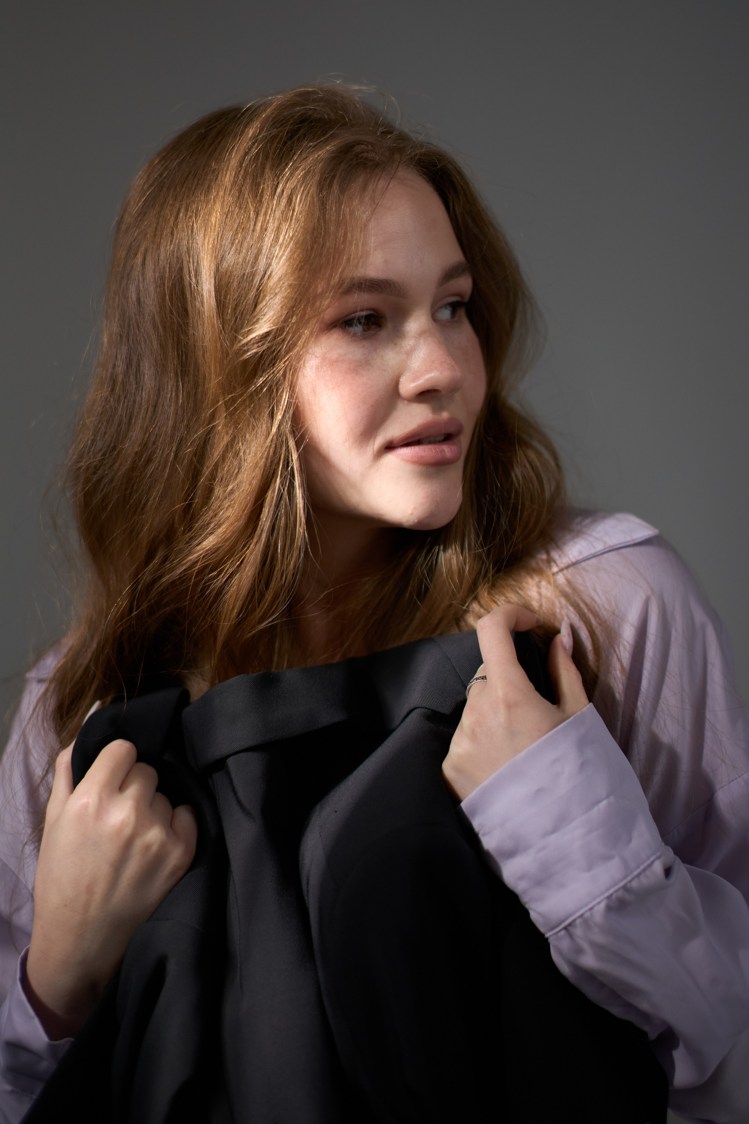 Индивидуальная женская фотосессия в фотостудии для Марины. Репортажный и женский фотограф в Новосибирске