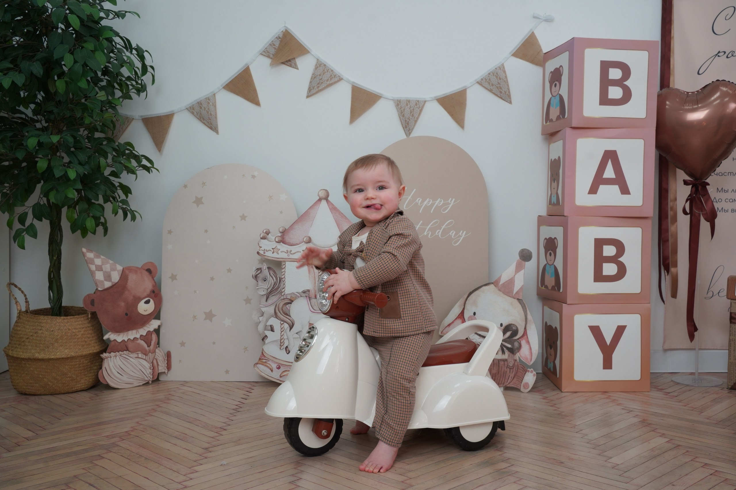 Фотосессия на Годик для Мальчиков. Детская Фотостудия ГОДОВАСИКИ в Санкт-Петербурге фотосесия на годик