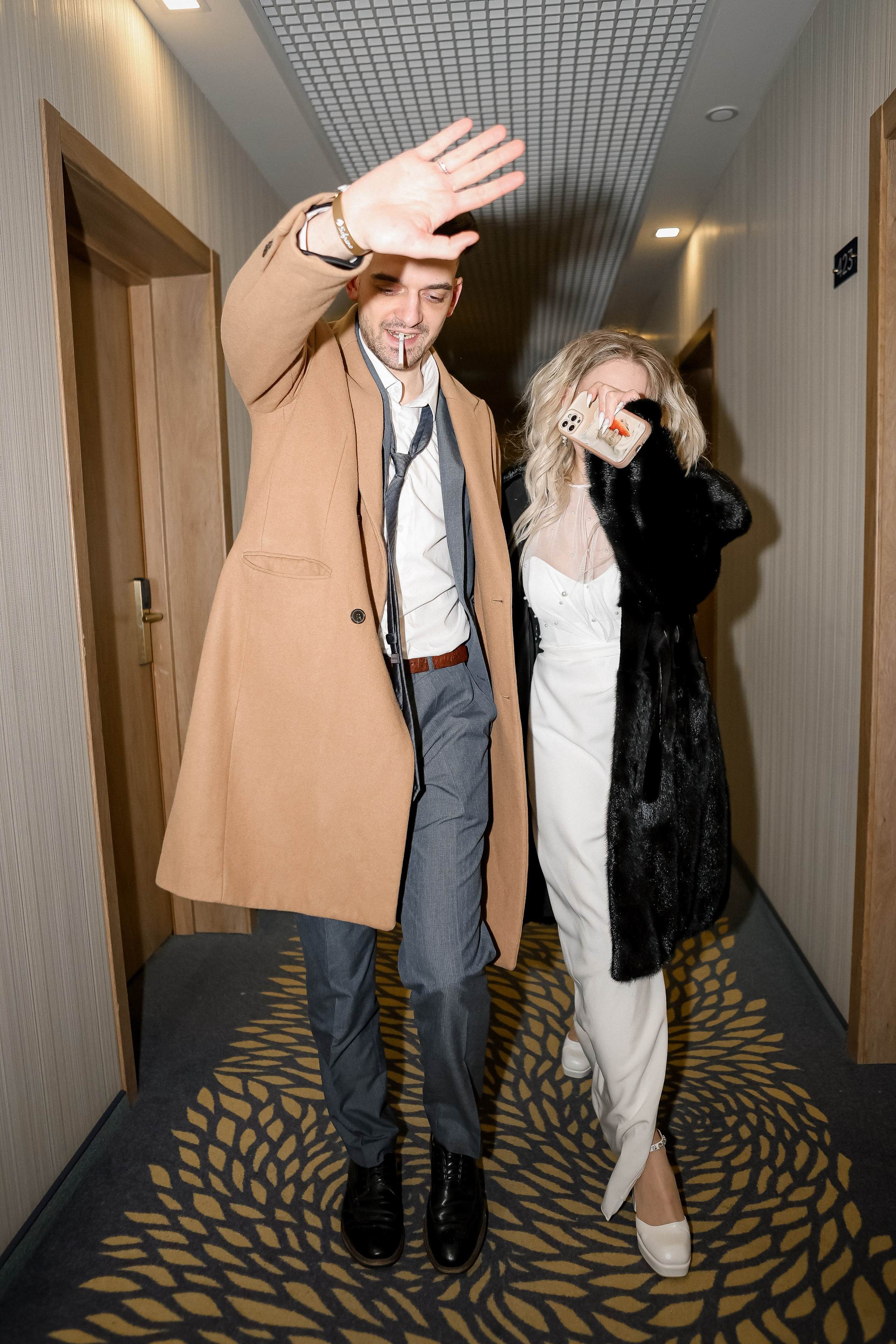 Свадьба в стиле папарацци: Софринопарк превращается в сцену захватывающего действа!. Свадебный фотограф в Москве