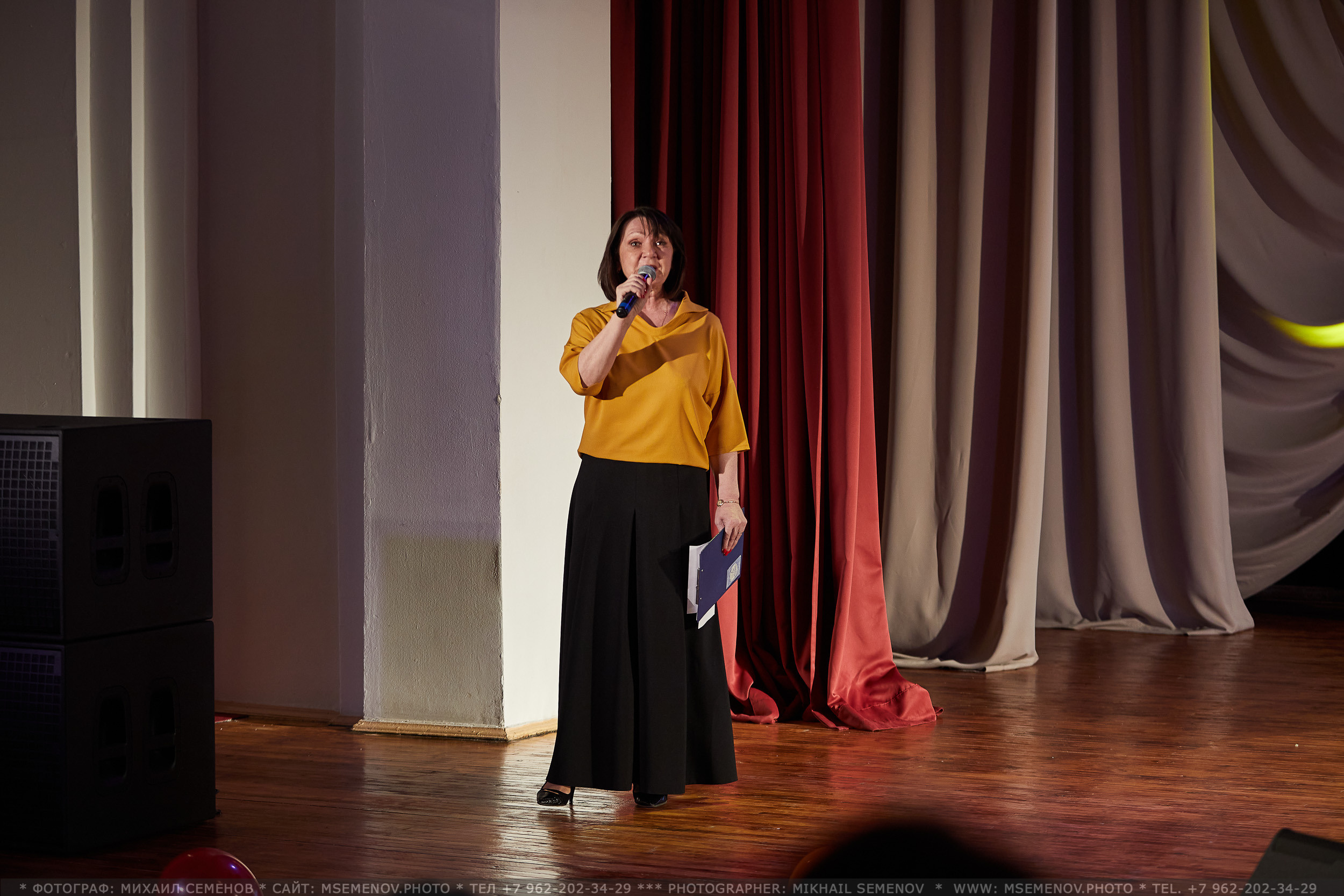 Анона фоторепортажа с концерта Ансамбль современного эстрадного танца. Фотограф, фотопроекты Михаила Семенова в Ярославле. Фотошкола