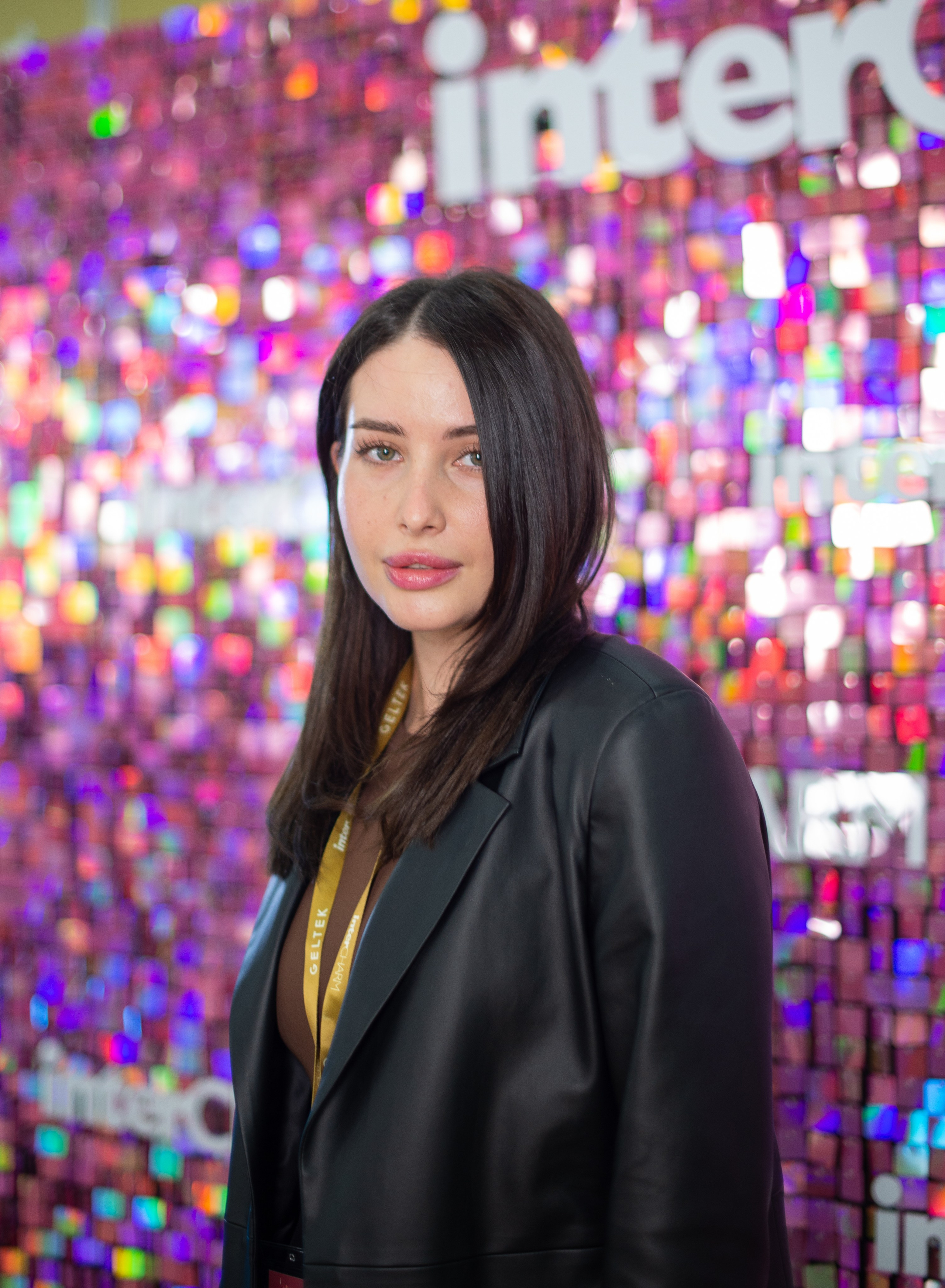 InterCHARM 2025 осень. Victoria Radjevna Репортажный Фотограф — Видеограф Москва • Санкт-Петербург