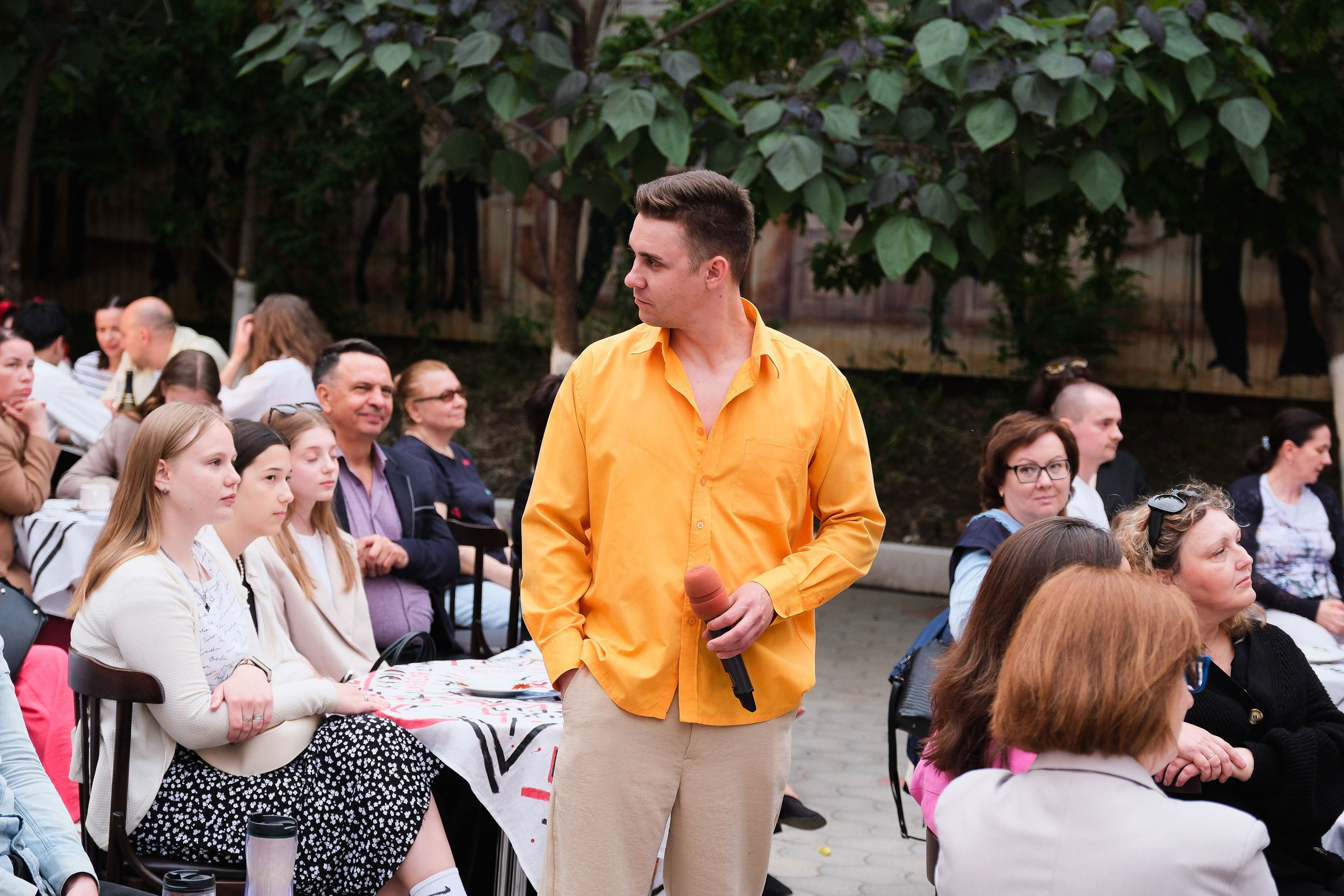 Кабаре «Велимир». Фотограф Анатолий Деникин