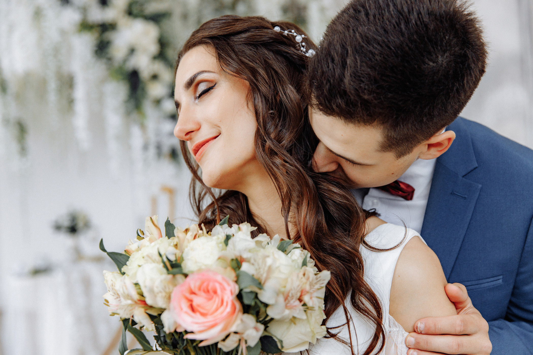 Еще одну полную серию получили Аида и Саша