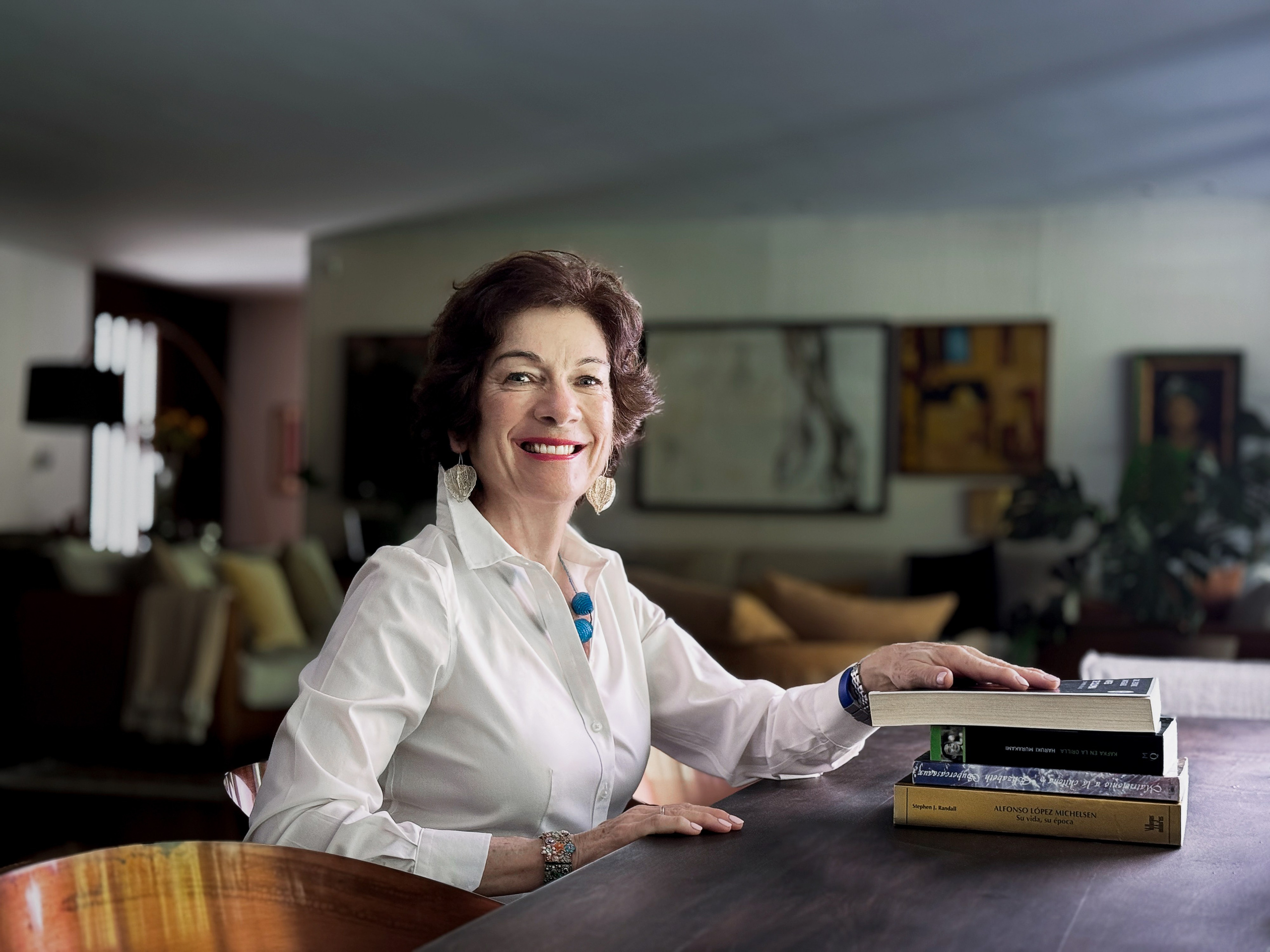 Fotografía Corporativa y Retratos Profesionales en Santiago, Chile. Retrato formal. Fotos Profesionales para LinkedIn, Empresas. Fotógrafa en Santiago, Chile | Julia Zalnova