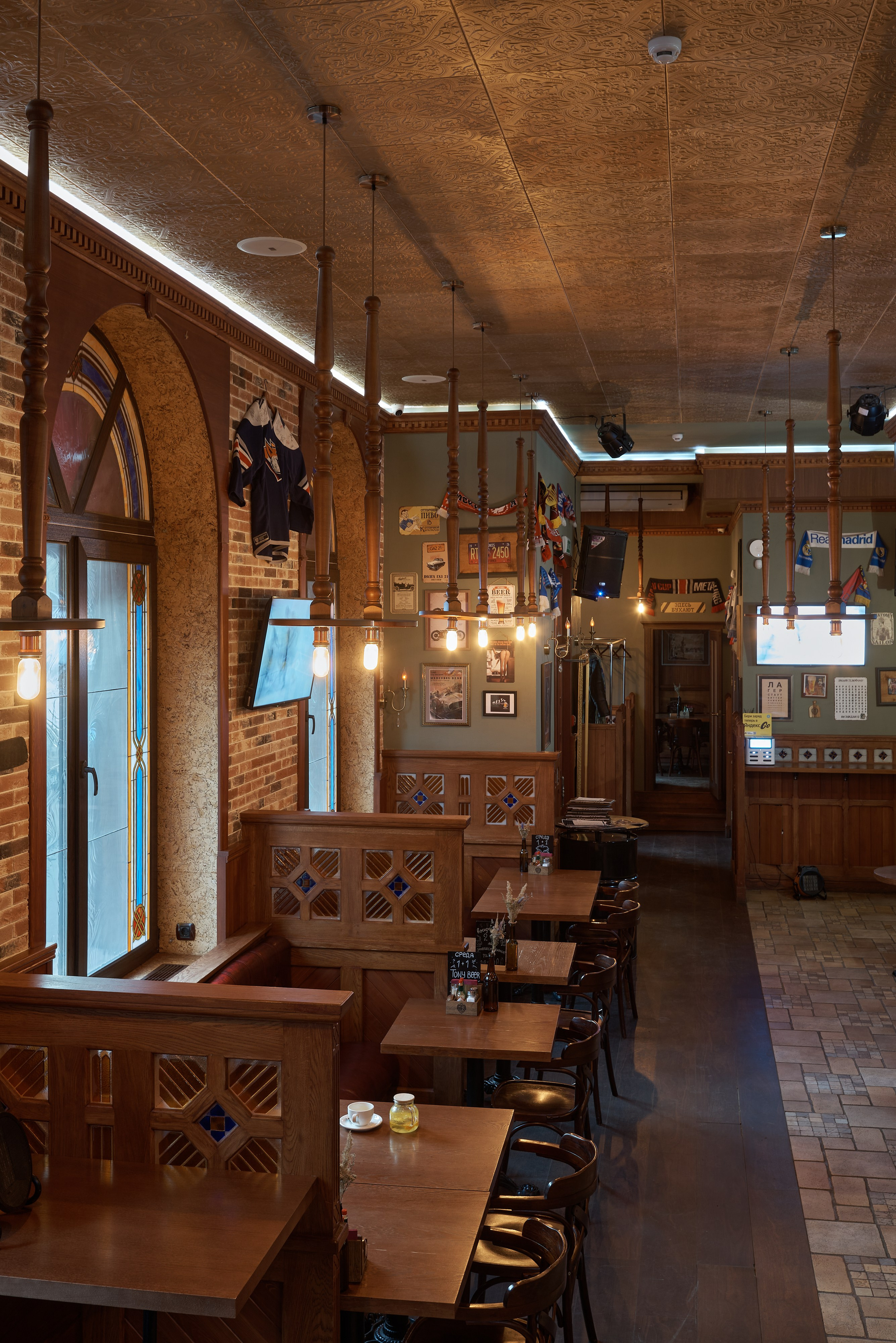 The Tony Pub. Абросимов Лев интерьерный и архитектурный фотограф