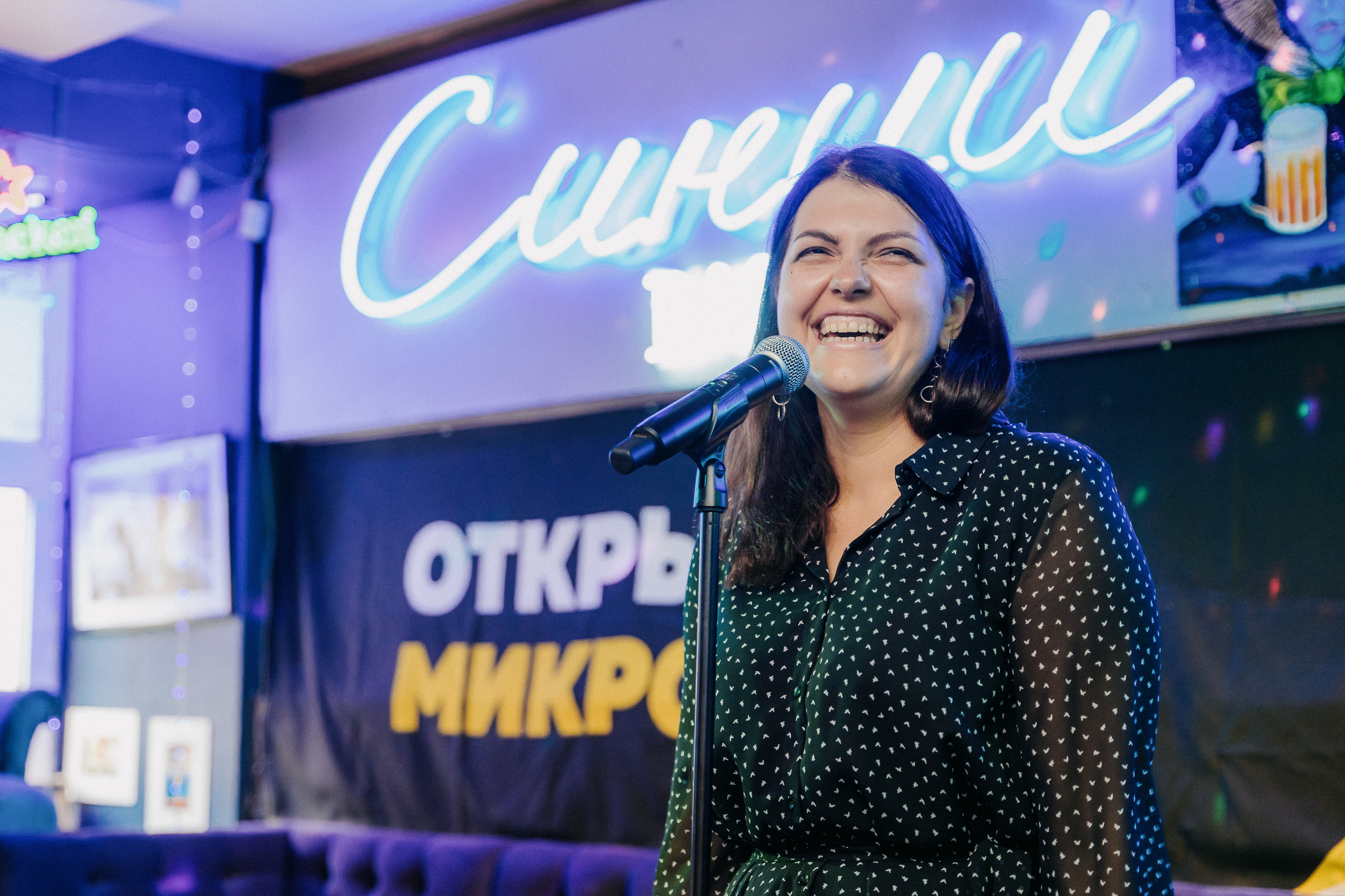 ПИТЕРЧИТАЕТ — поэтическая встреча. Святослав Буньков | фотограф