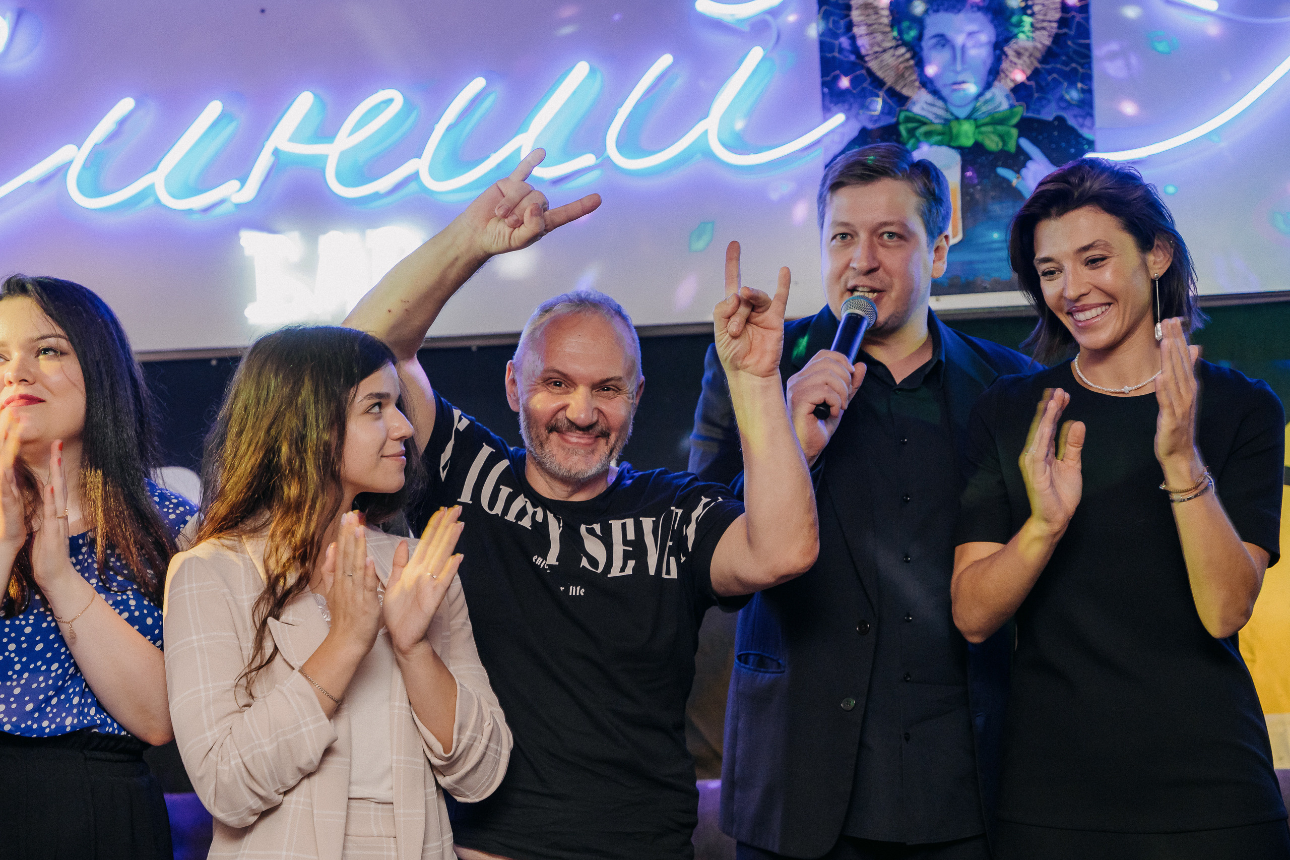 ПИТЕРЧИТАЕТ — поэтическая встреча. Святослав Буньков | фотограф