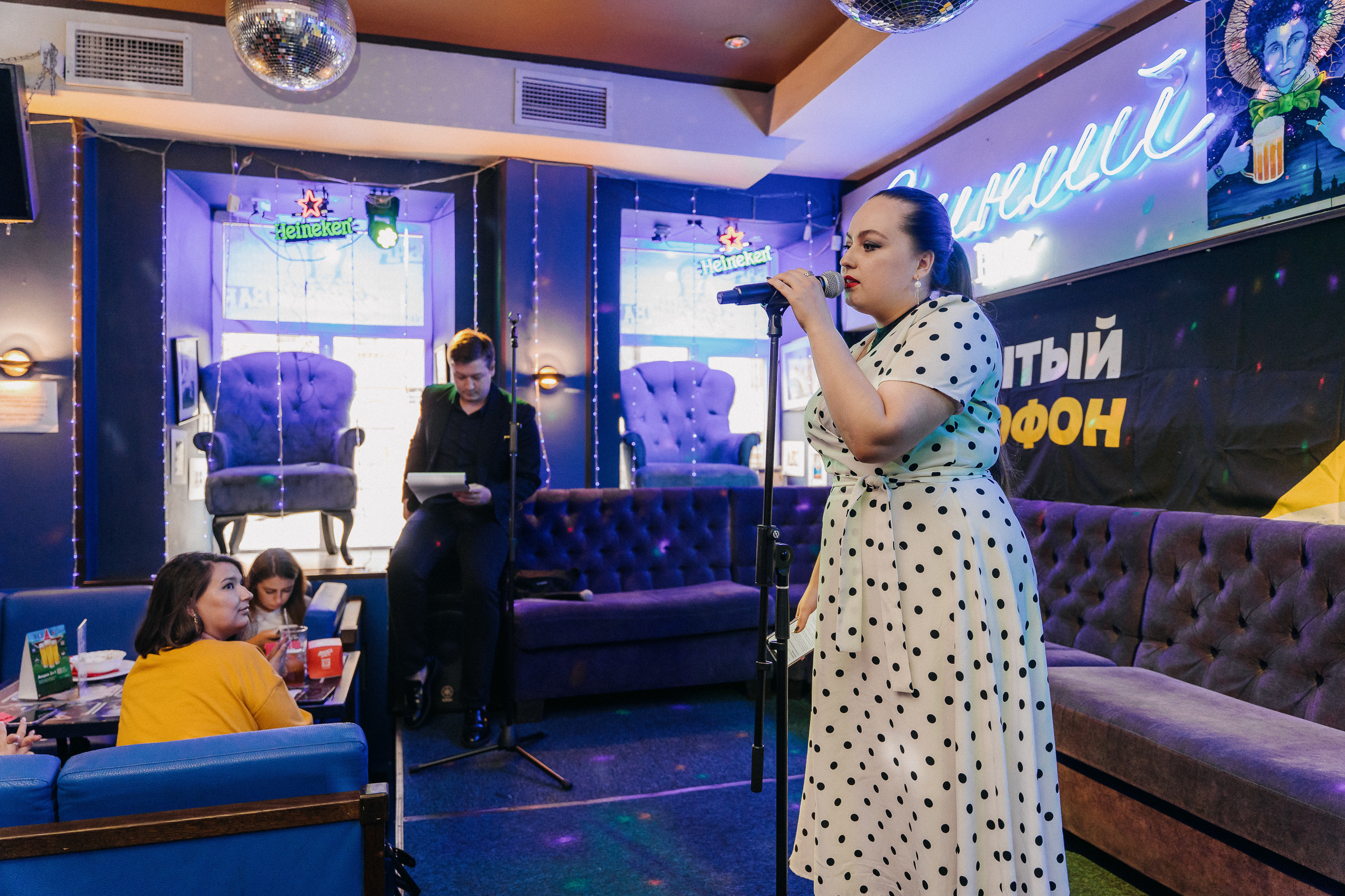 ПИТЕРЧИТАЕТ — поэтическая встреча. Святослав Буньков | фотограф