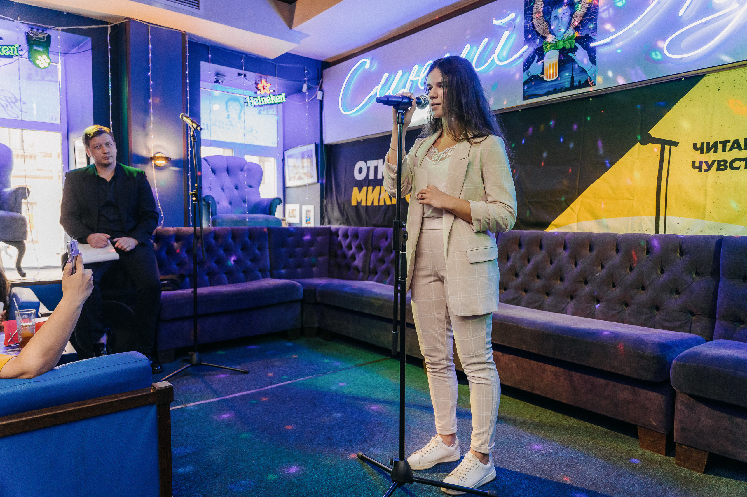 ПИТЕРЧИТАЕТ — поэтическая встреча. Святослав Буньков | фотограф