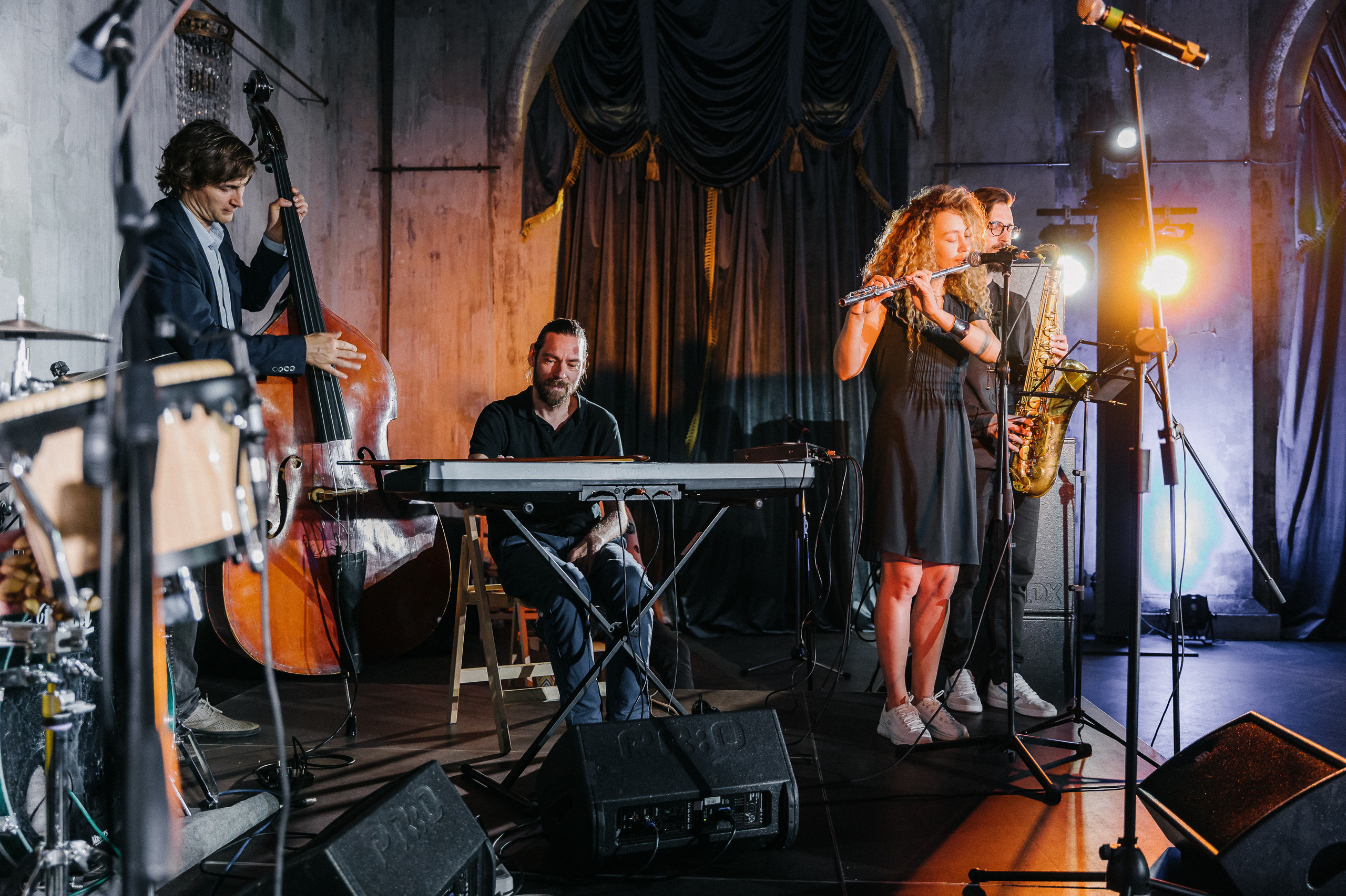 PITERCHITAET — poetic meeting. Svyatoslav Bunkov | photographer