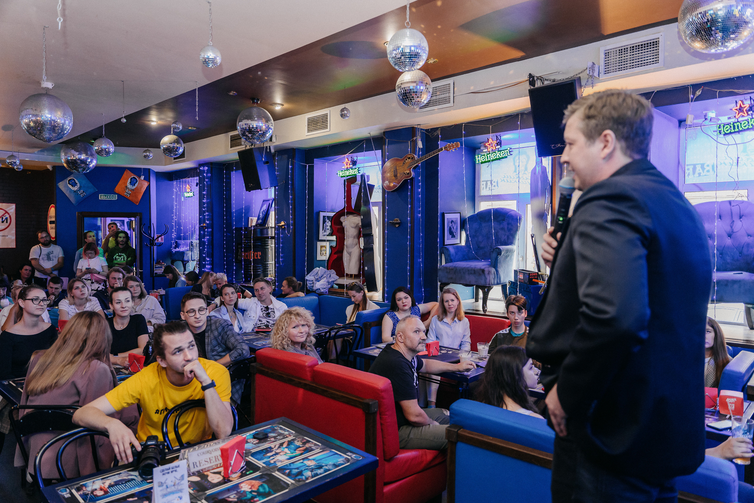 ПИТЕРЧИТАЕТ — поэтическая встреча. Святослав Буньков | фотограф