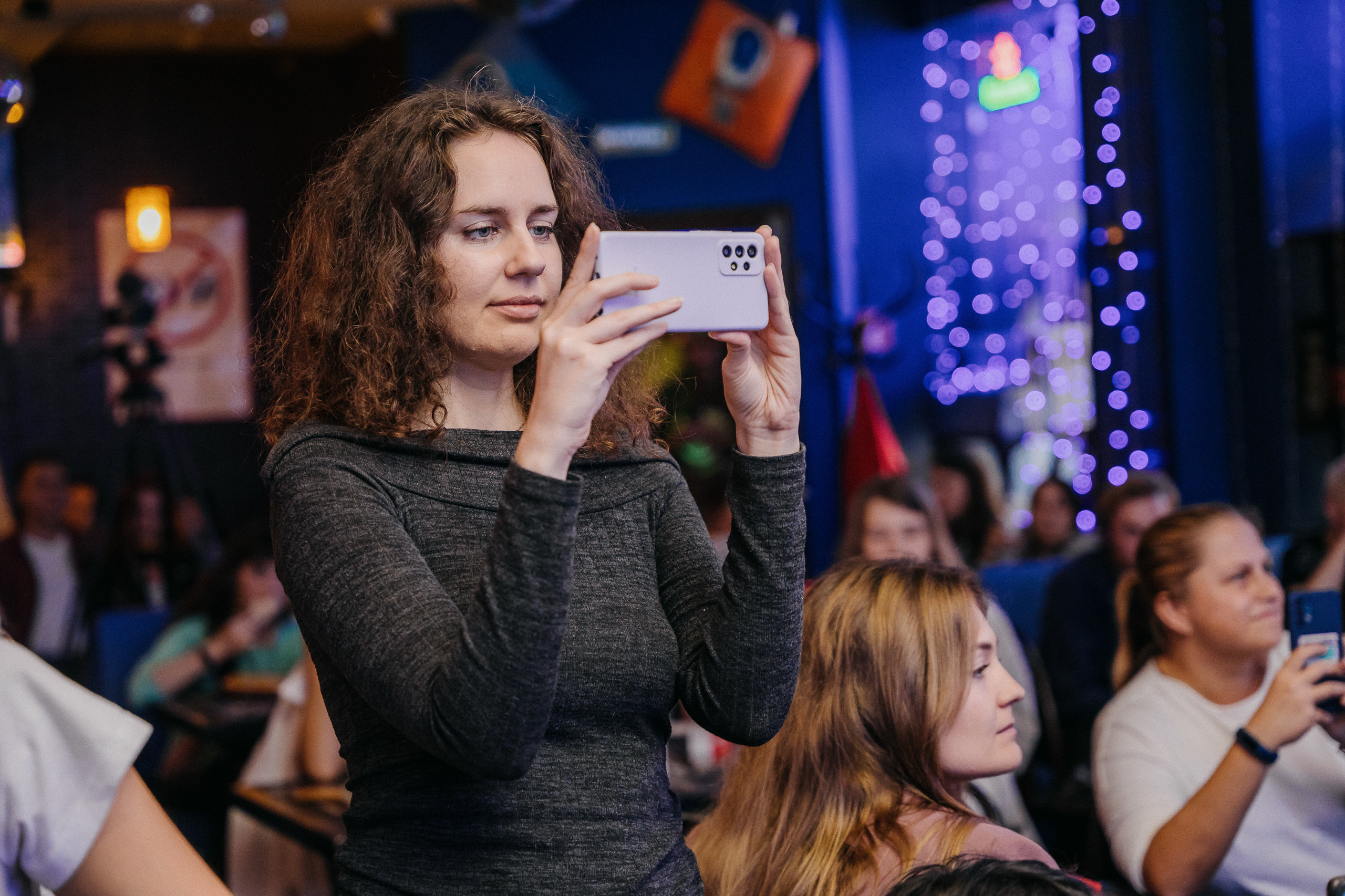 ПИТЕРЧИТАЕТ — поэтическая встреча. Святослав Буньков | фотограф