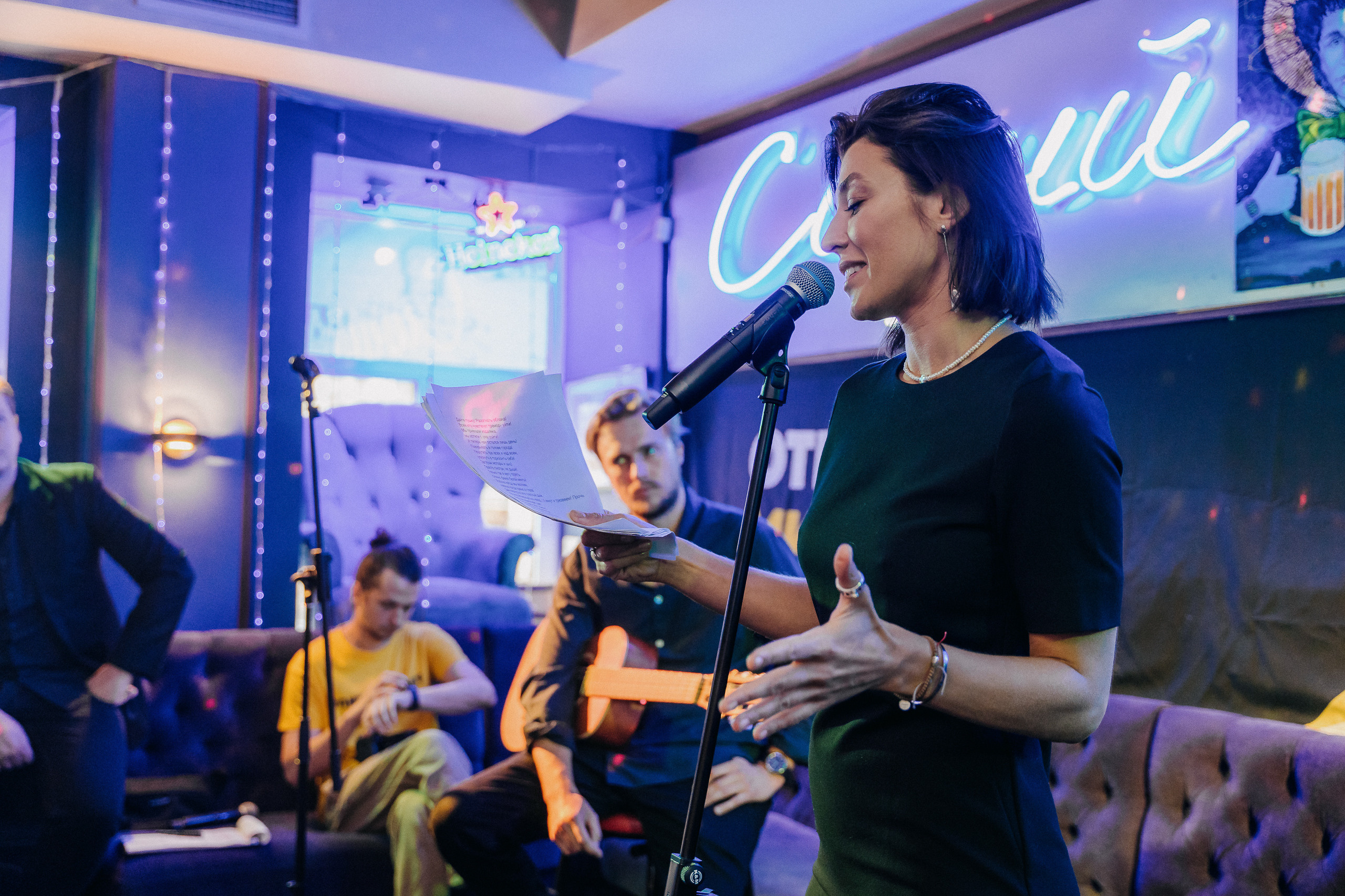 ПИТЕРЧИТАЕТ — поэтическая встреча. Святослав Буньков | фотограф