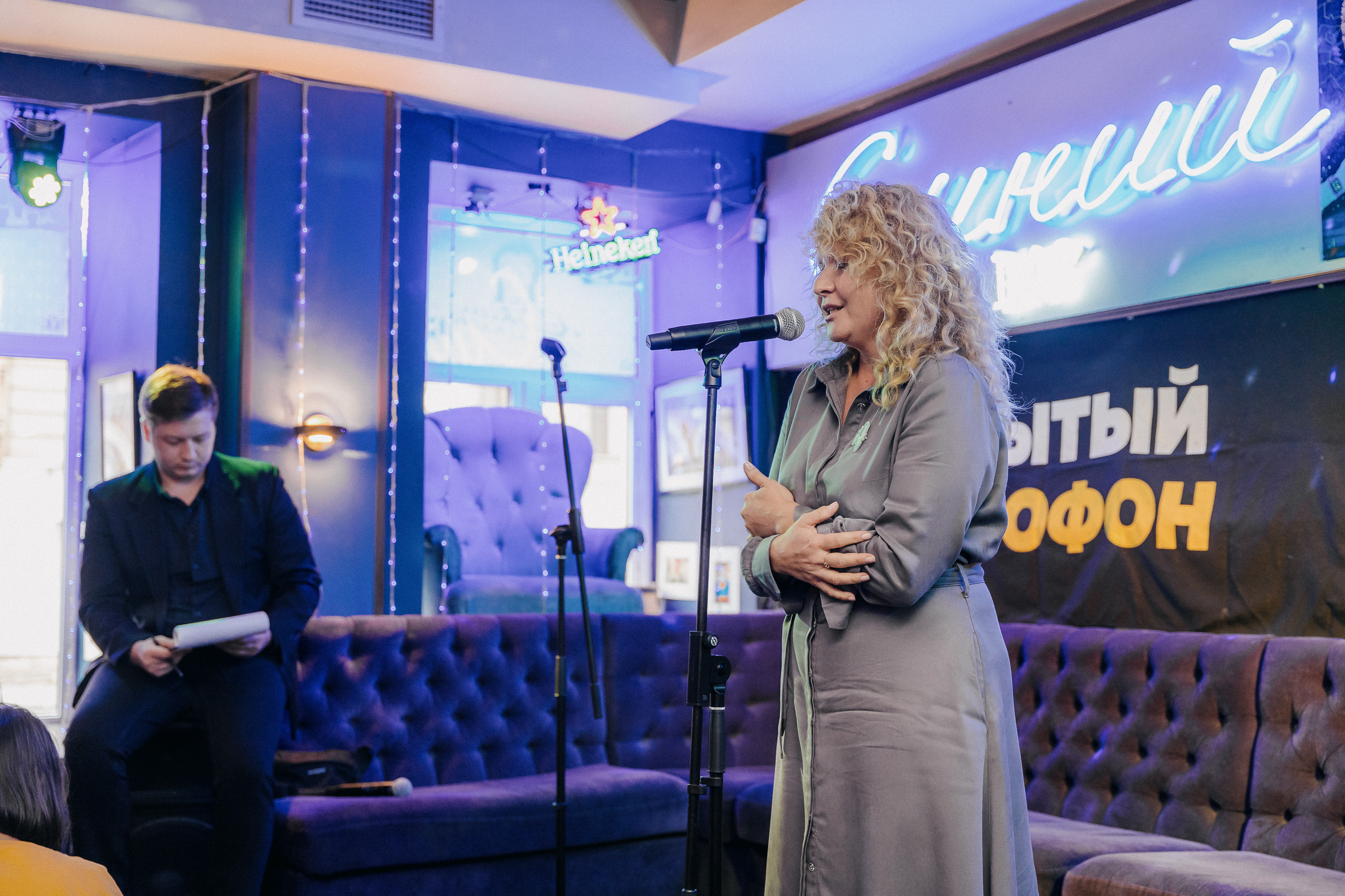 ПИТЕРЧИТАЕТ — поэтическая встреча. Святослав Буньков | фотограф