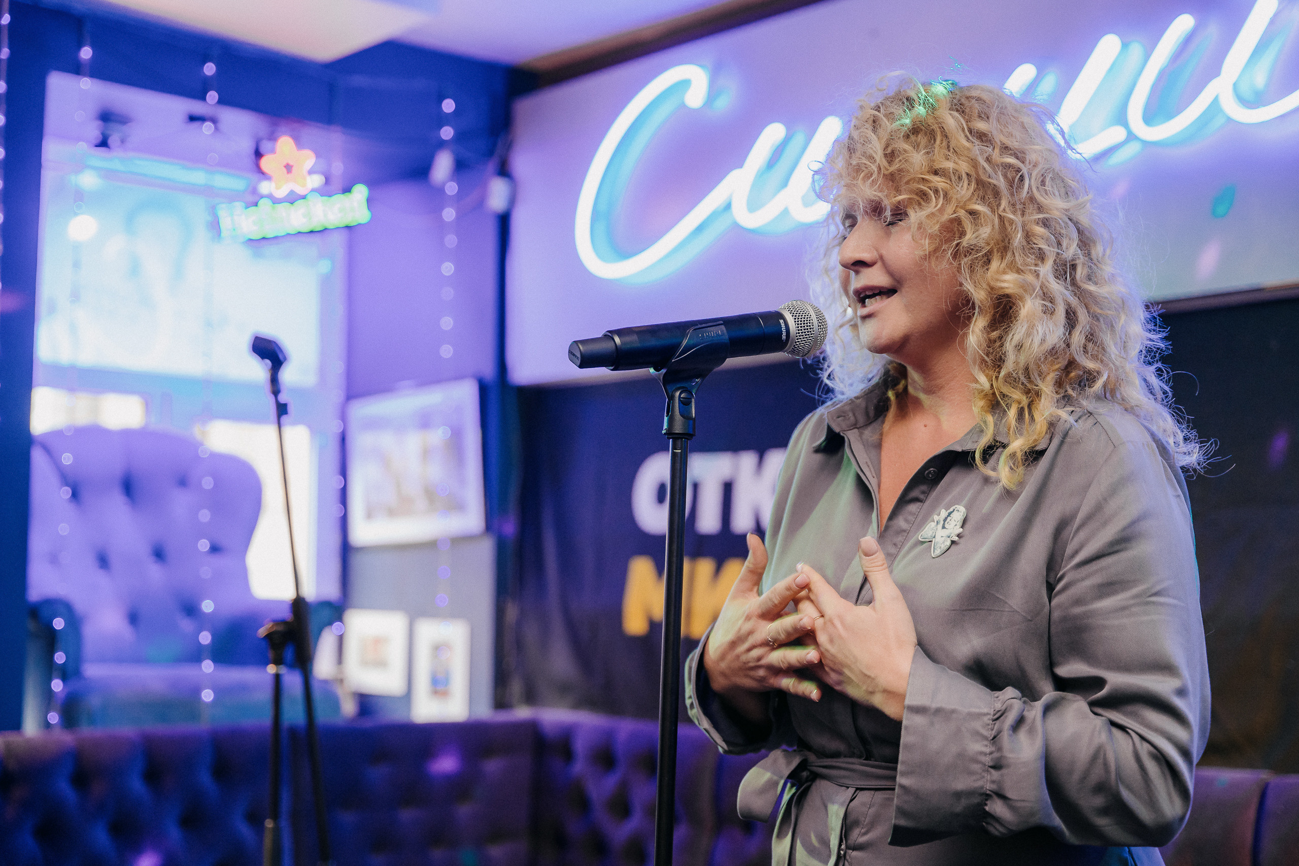 ПИТЕРЧИТАЕТ — поэтическая встреча. Святослав Буньков | фотограф